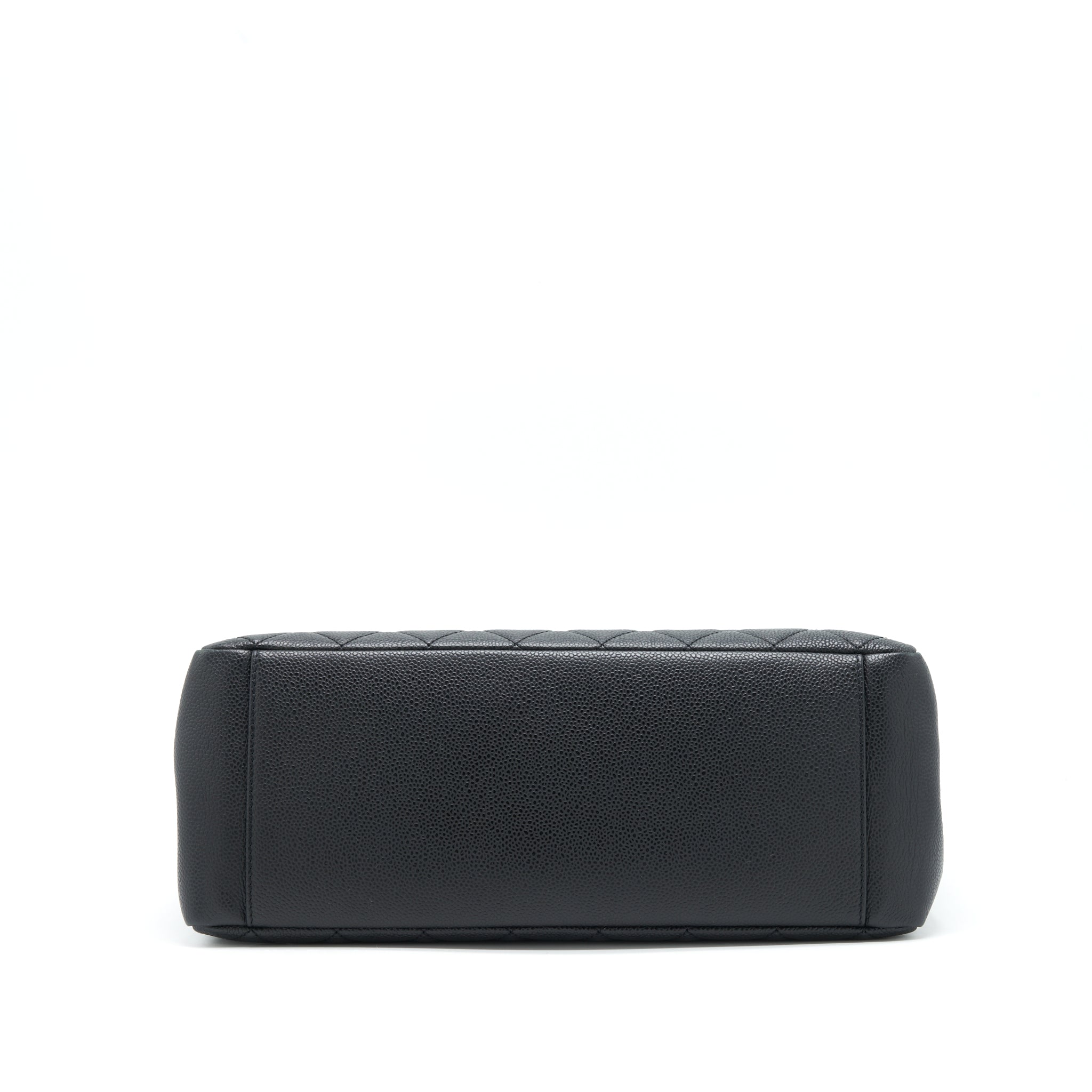 chanel-grand-shopping-bag