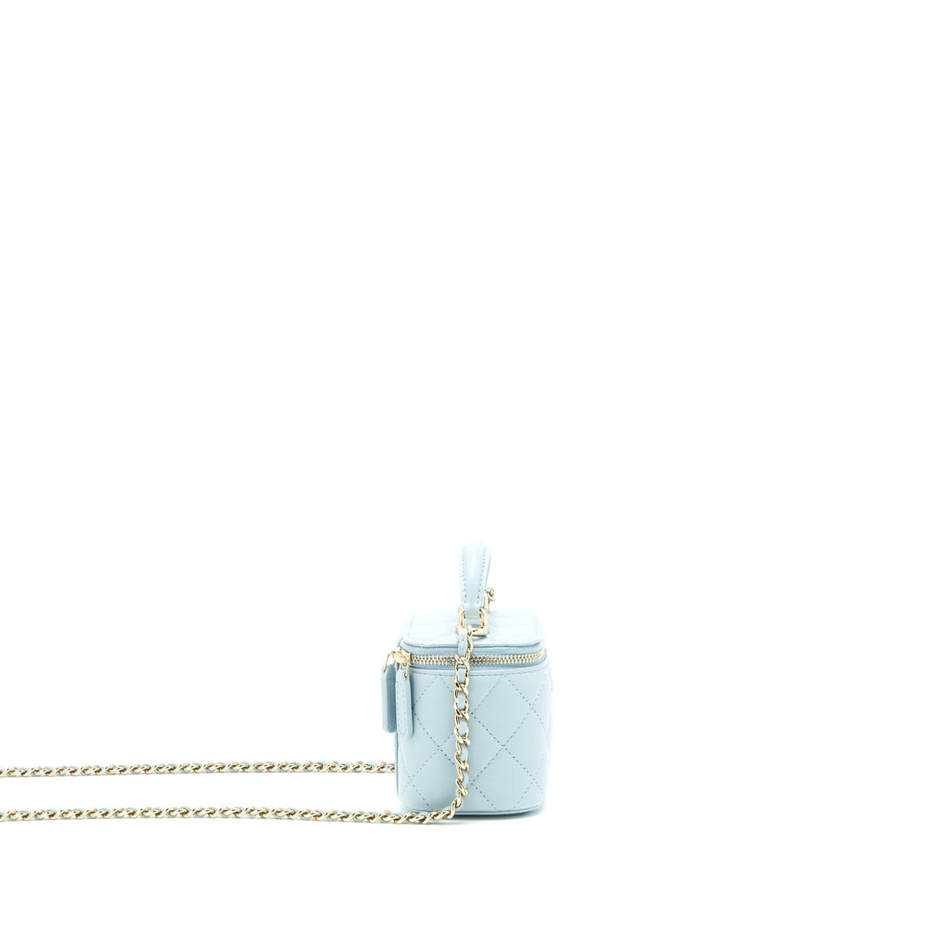 chanel-blue-vanity