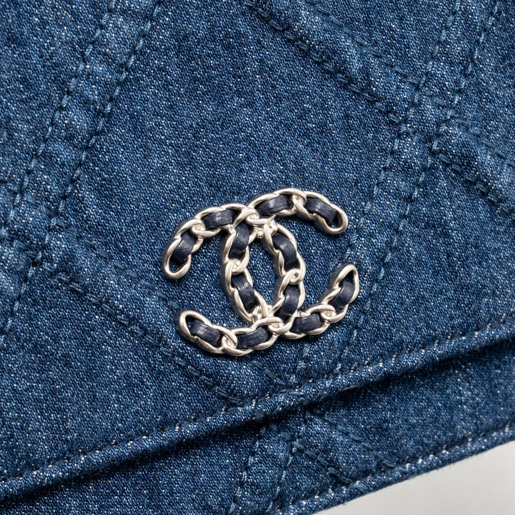 chanel-19-wallet-on-chain-denim-dark-blue-multicolor-hardware-microchip