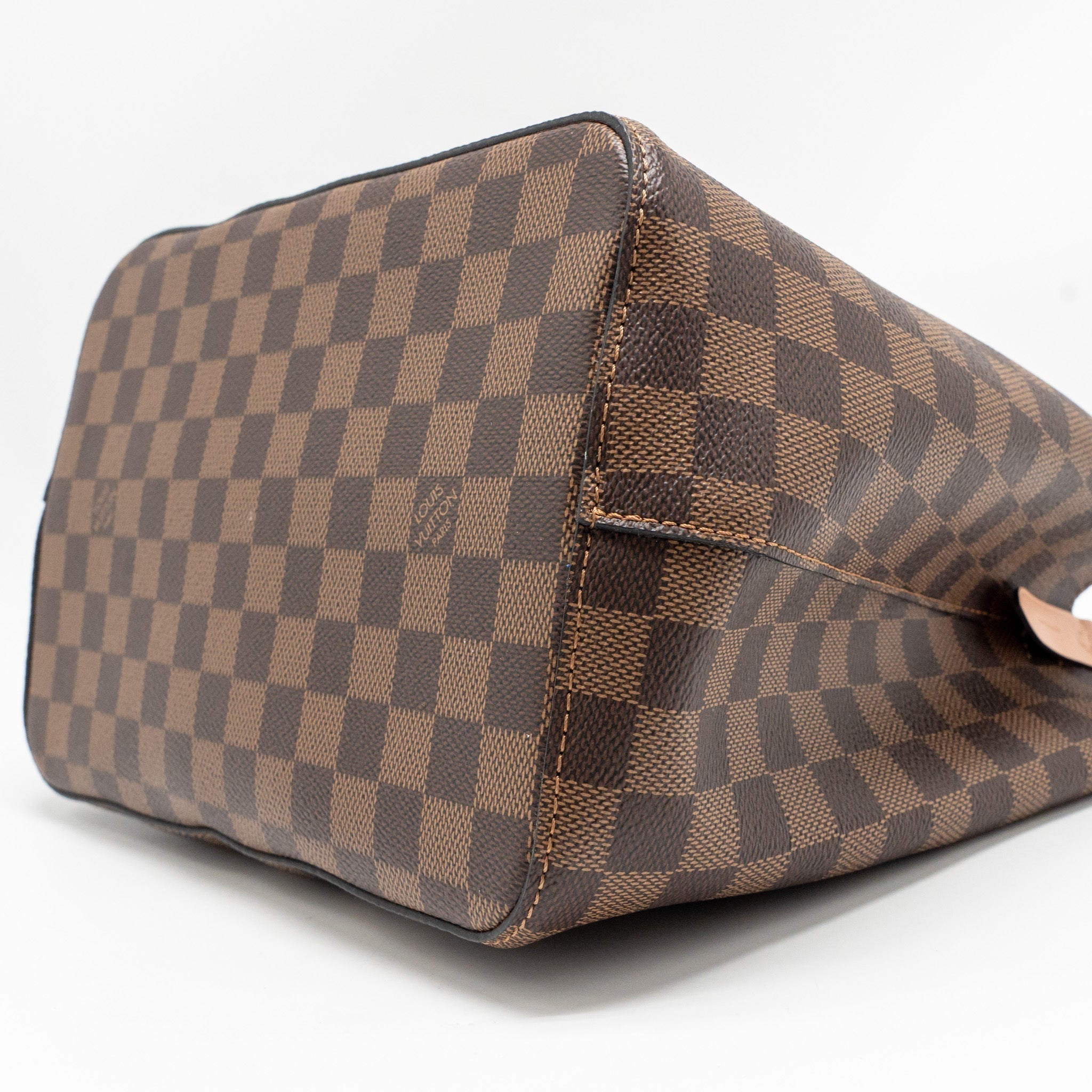 louis-vuitton-neo-noe-damier-ebene-canvas-light-pink-ghw