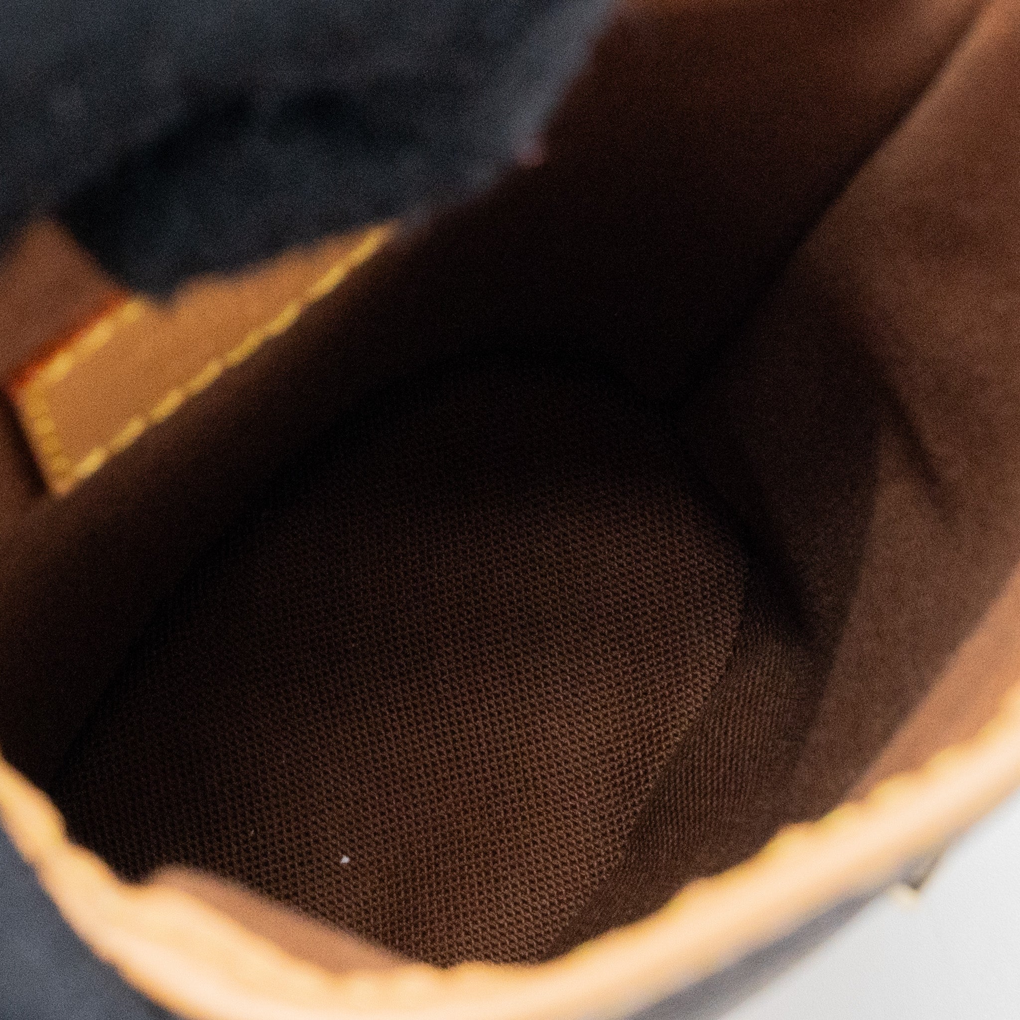 louis-vuitton-fold-me-pouch-monogram-canvas-ghwnew-version