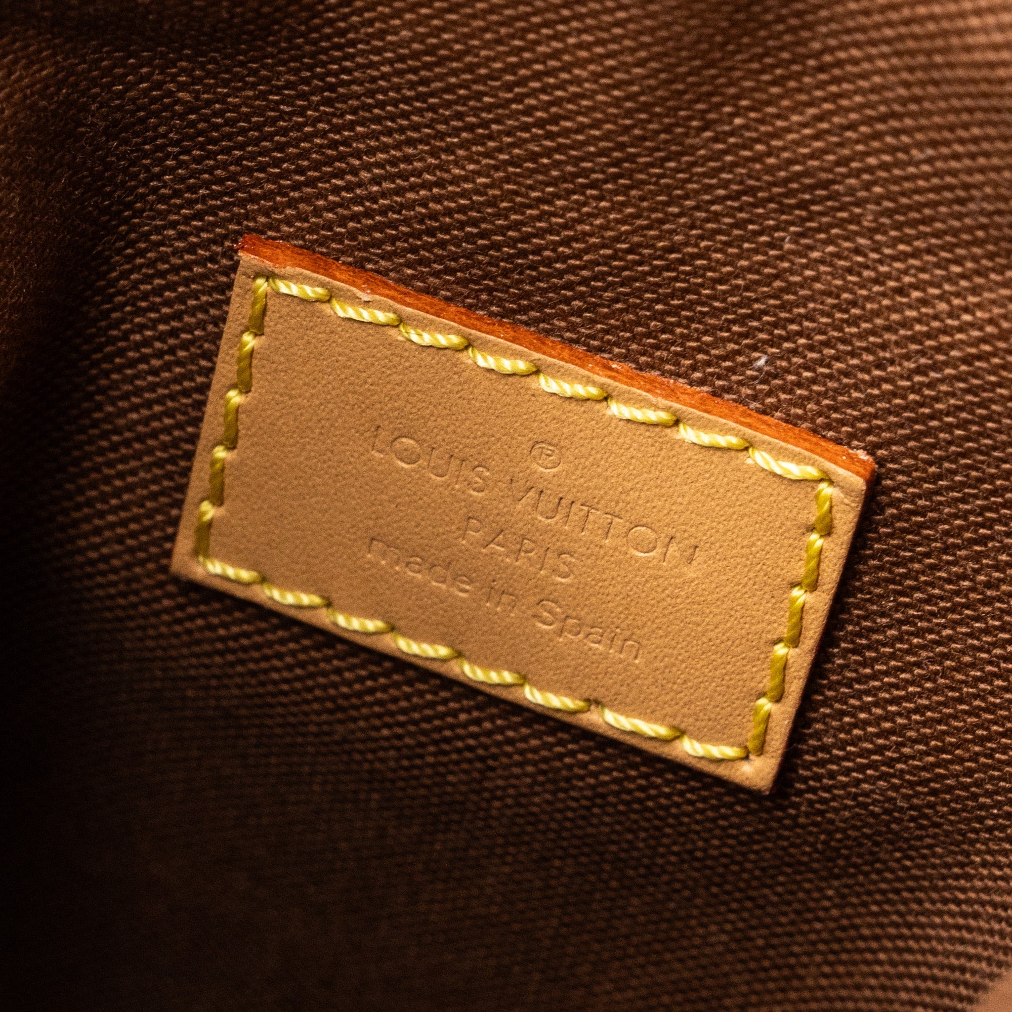 louis-vuitton-fold-me-pouch-monogram-canvas-ghwnew-version