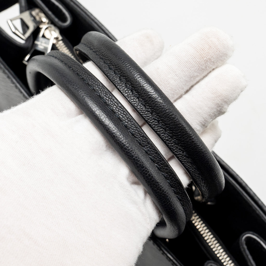 louis-vuitton-twist-tote-bag-epi-black-shw