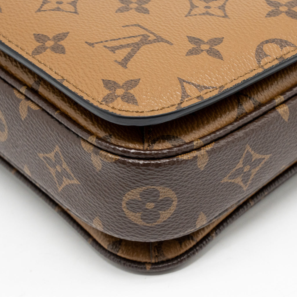louis-vuitton-pochette-metis-monogram-reverse-canvas-ghw-11