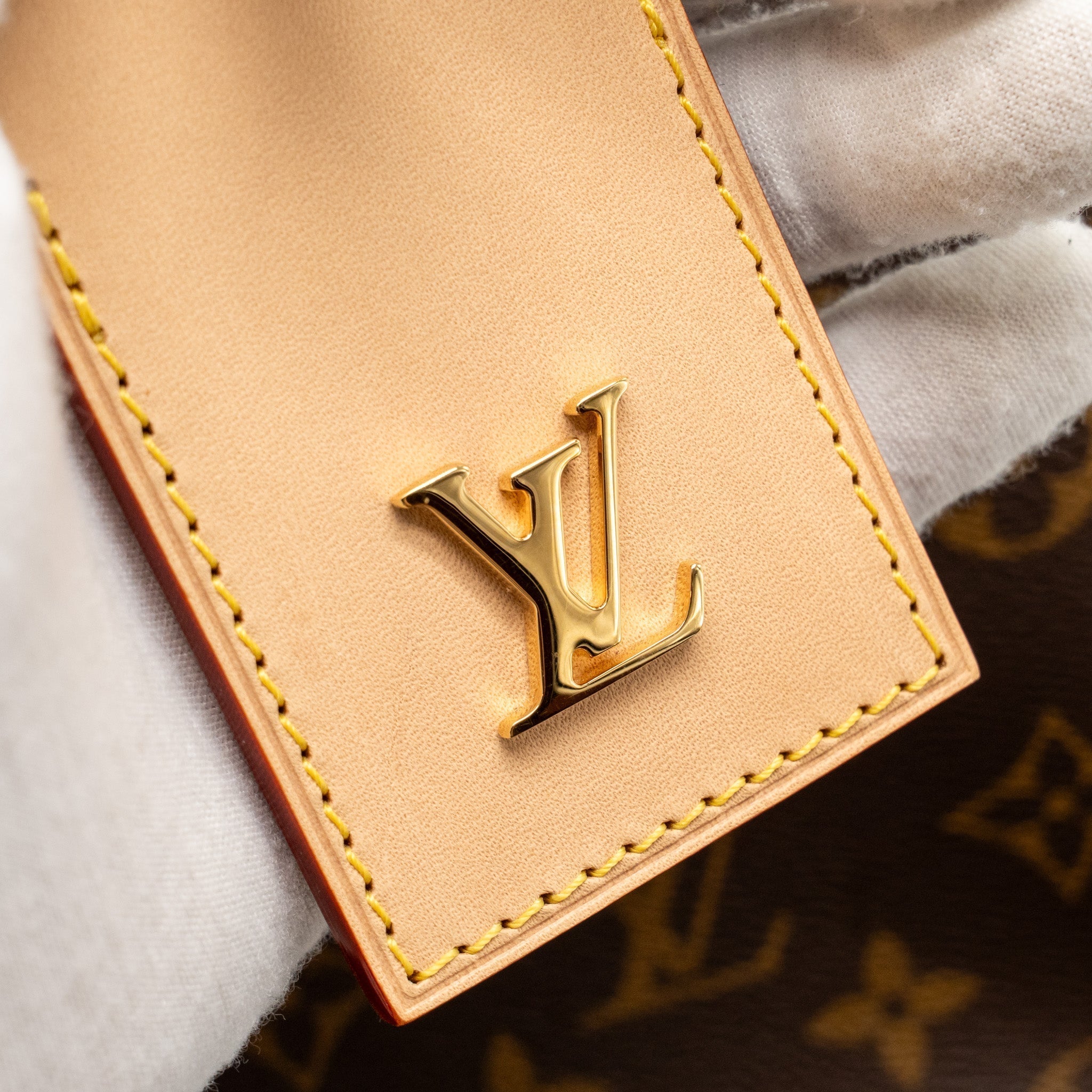 louis-vuitton-atlantis-gm-monogram-canvas-ghw