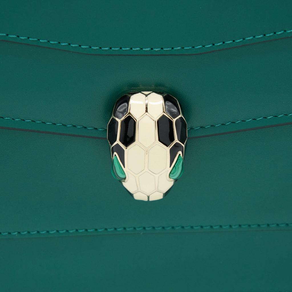 bvlgari-serpenti-forever-shoulder-bag-calfskin-green-lghw