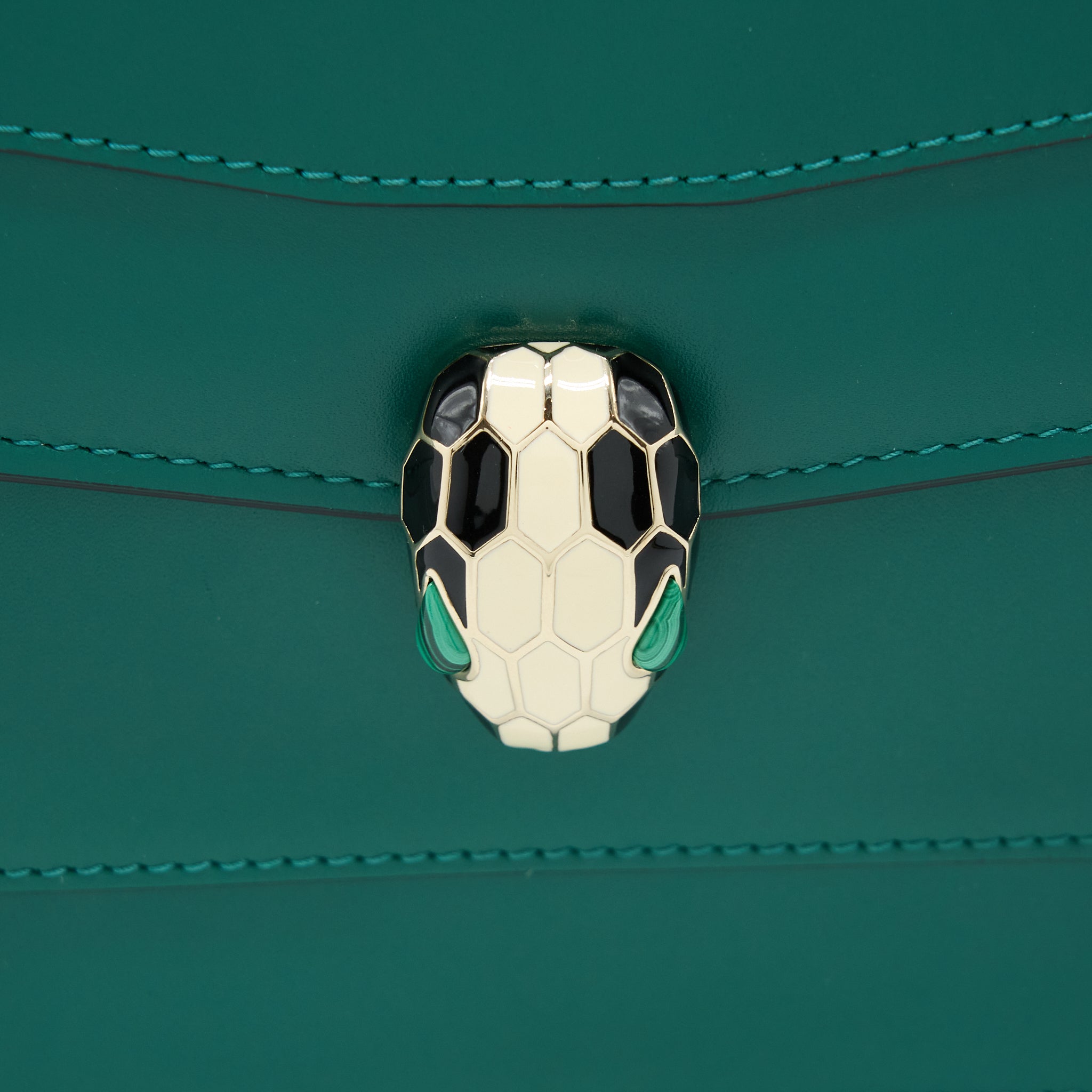 bvlgari-serpenti-forever-shoulder-bag-calfskin-green-lghw