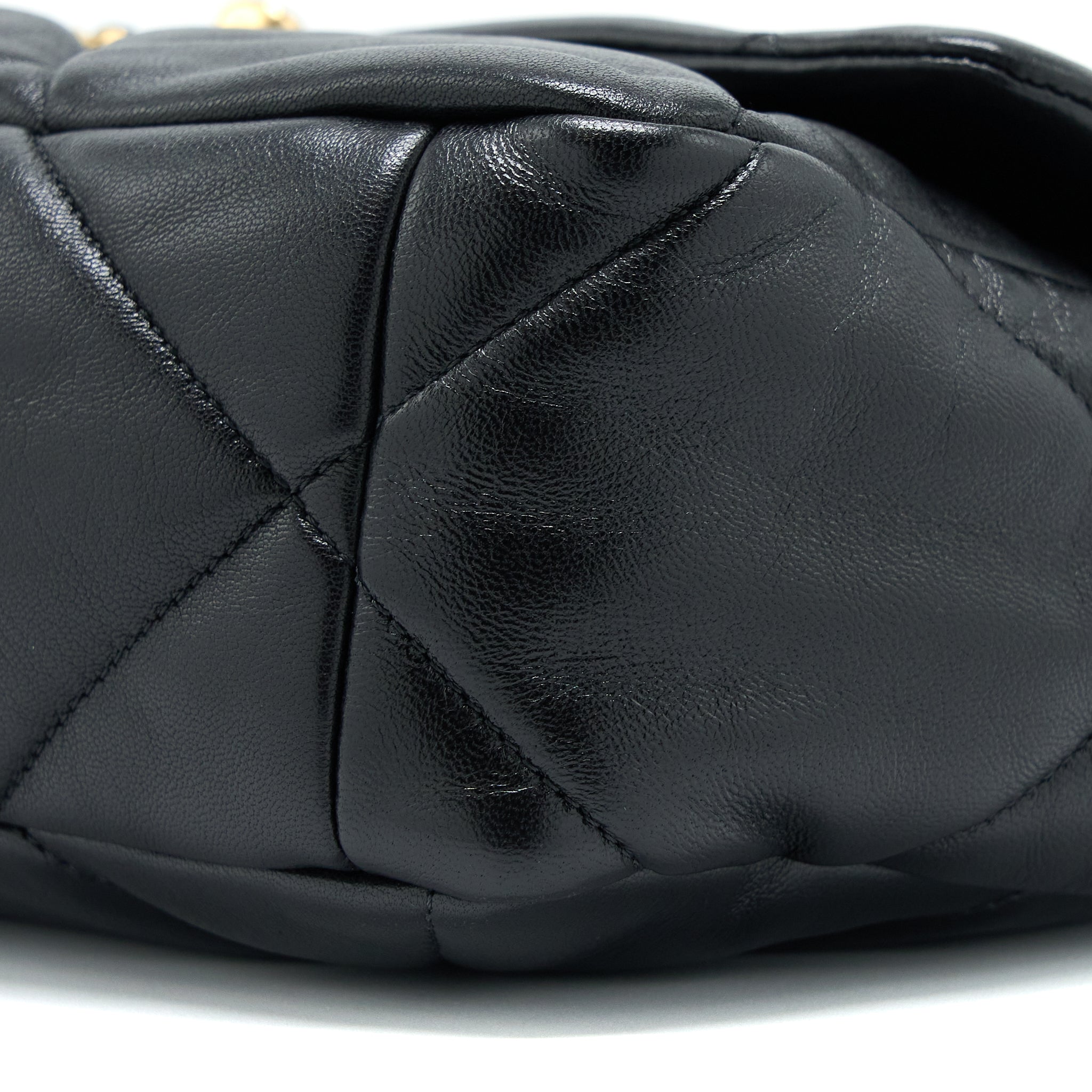 copy-of-chanel-medium-19-bag-lambskin-black-multicolour-hardware