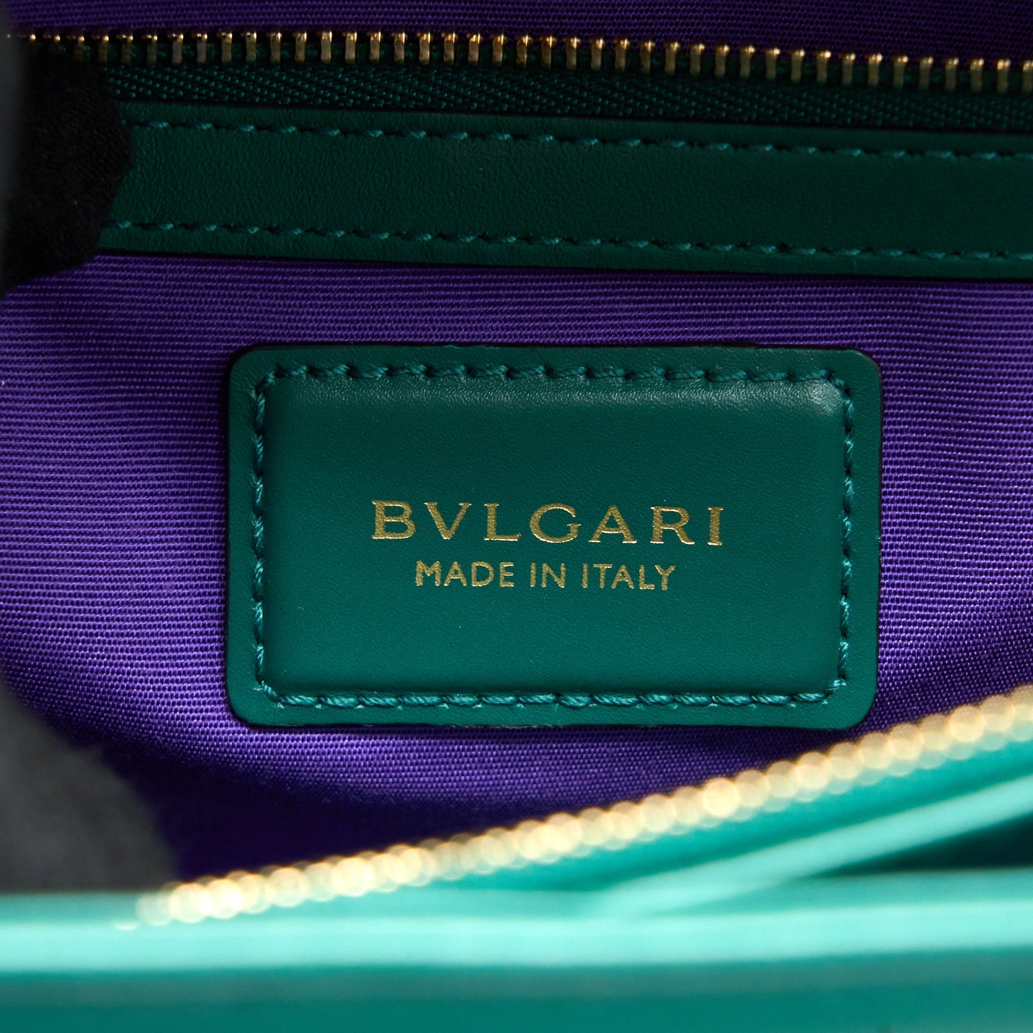 bvlgari-serpenti-forever-shoulder-bag-calfskin-green-lghw
