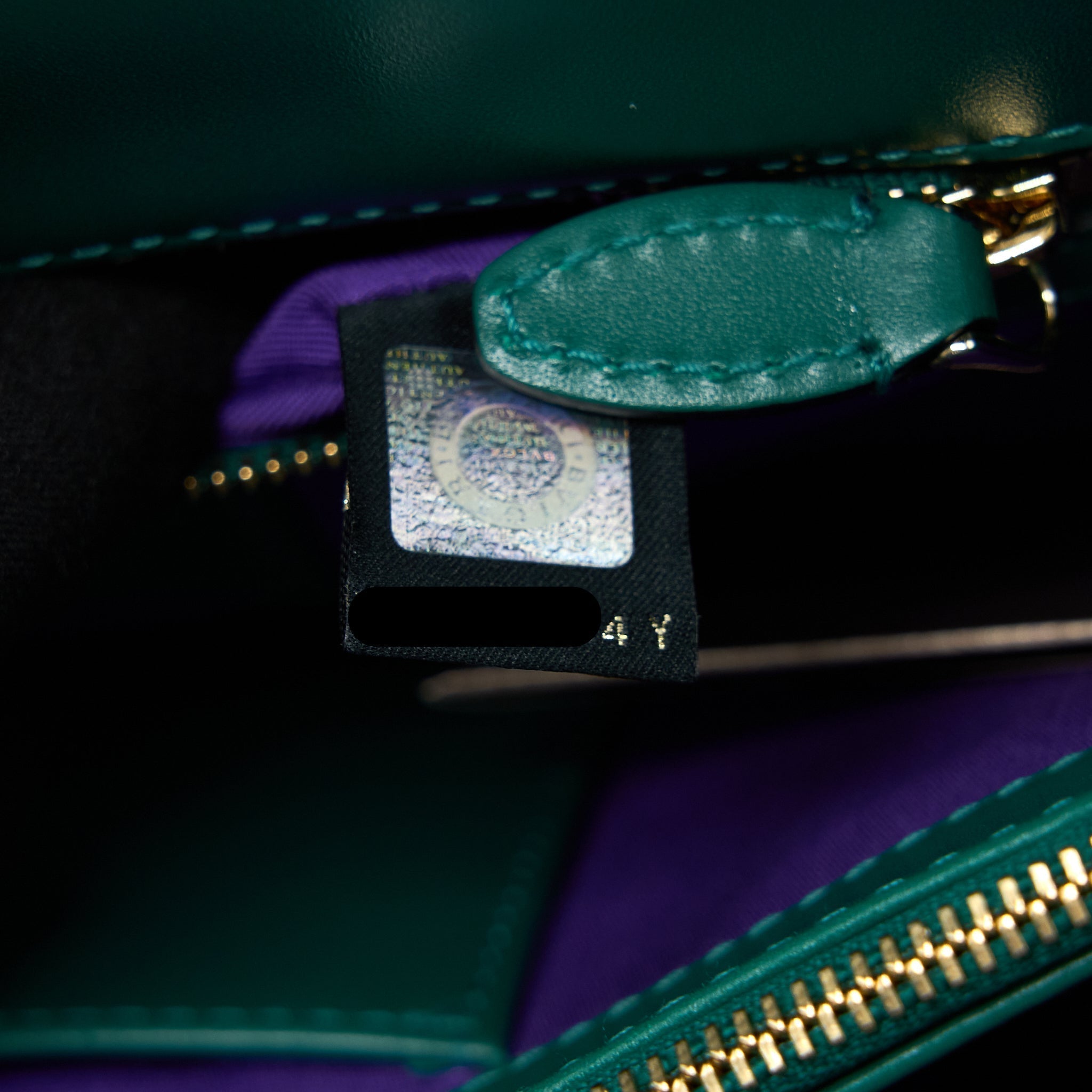 bvlgari-serpenti-forever-shoulder-bag-calfskin-green-lghw