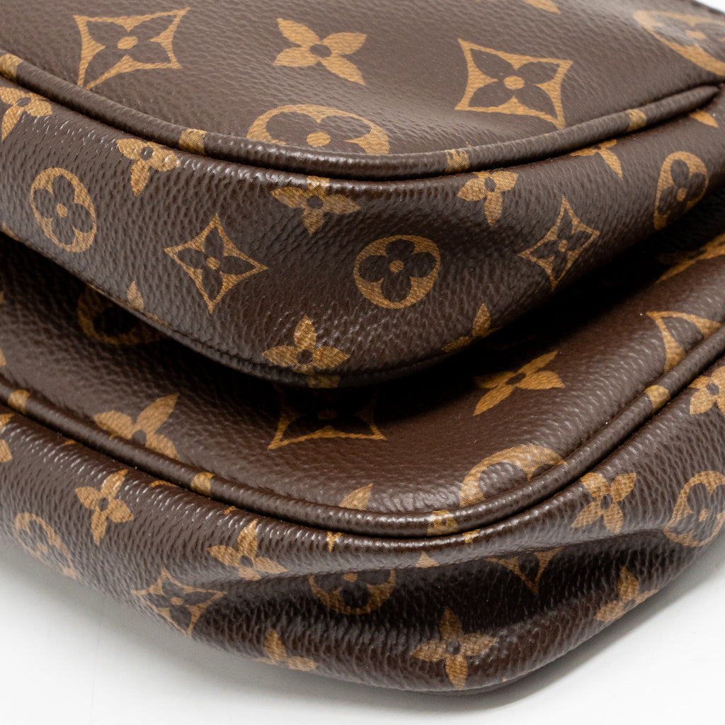 louis-vuitton-multi-pochette-accessoires-monogram-canvas-khaki-ghw
