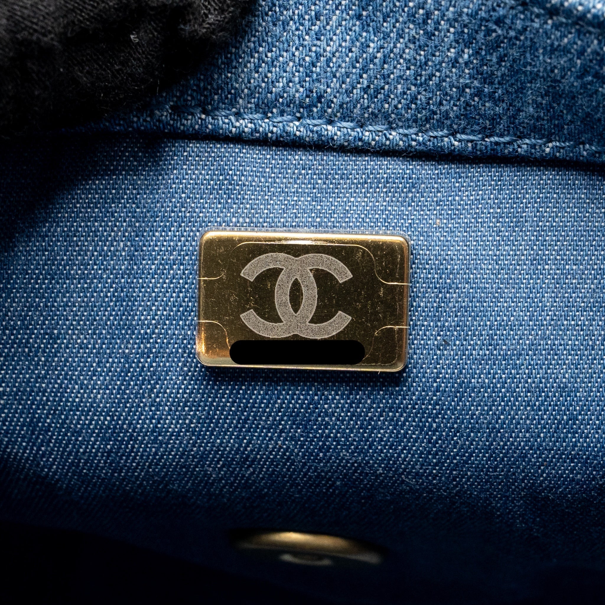 chanel-pearl-crush-mini-rectangular-flap-bag-denim-blue-ghw-microchip-1
