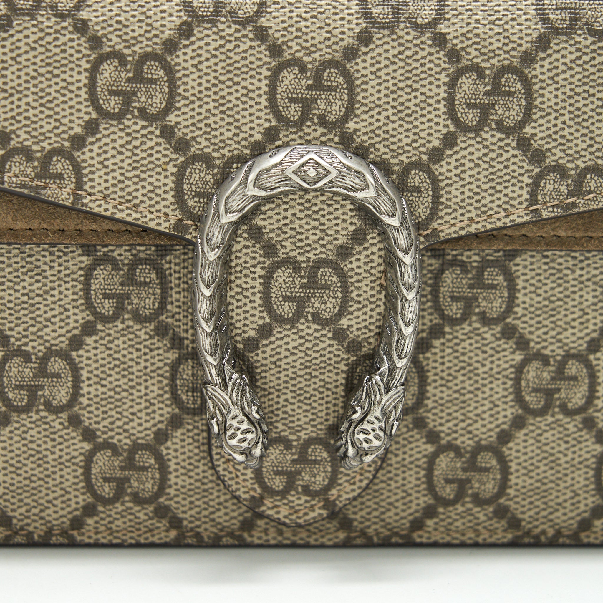gucci-dionysus-gg-supreme-super-mini-bag-beige-1