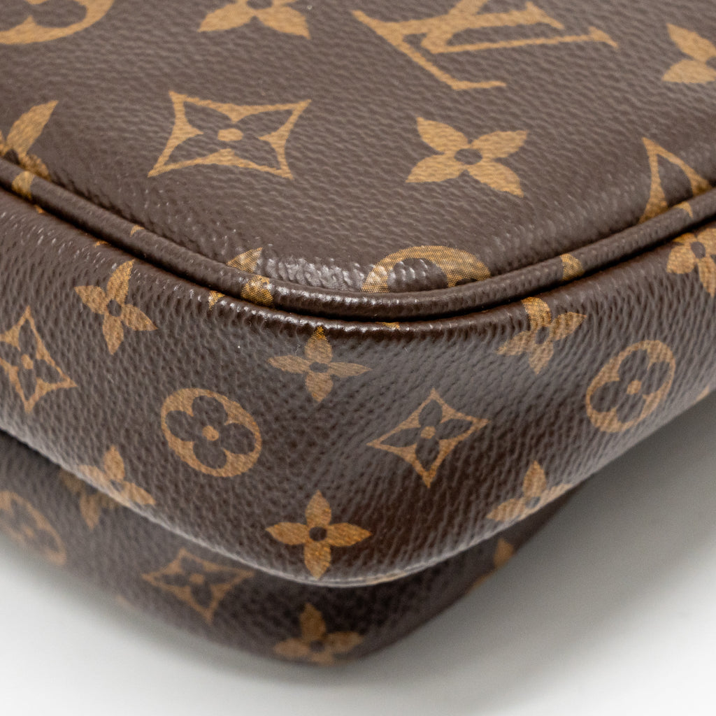 louis-vuitton-multi-pochette-accessoires-monogram-canvas-khaki-ghw