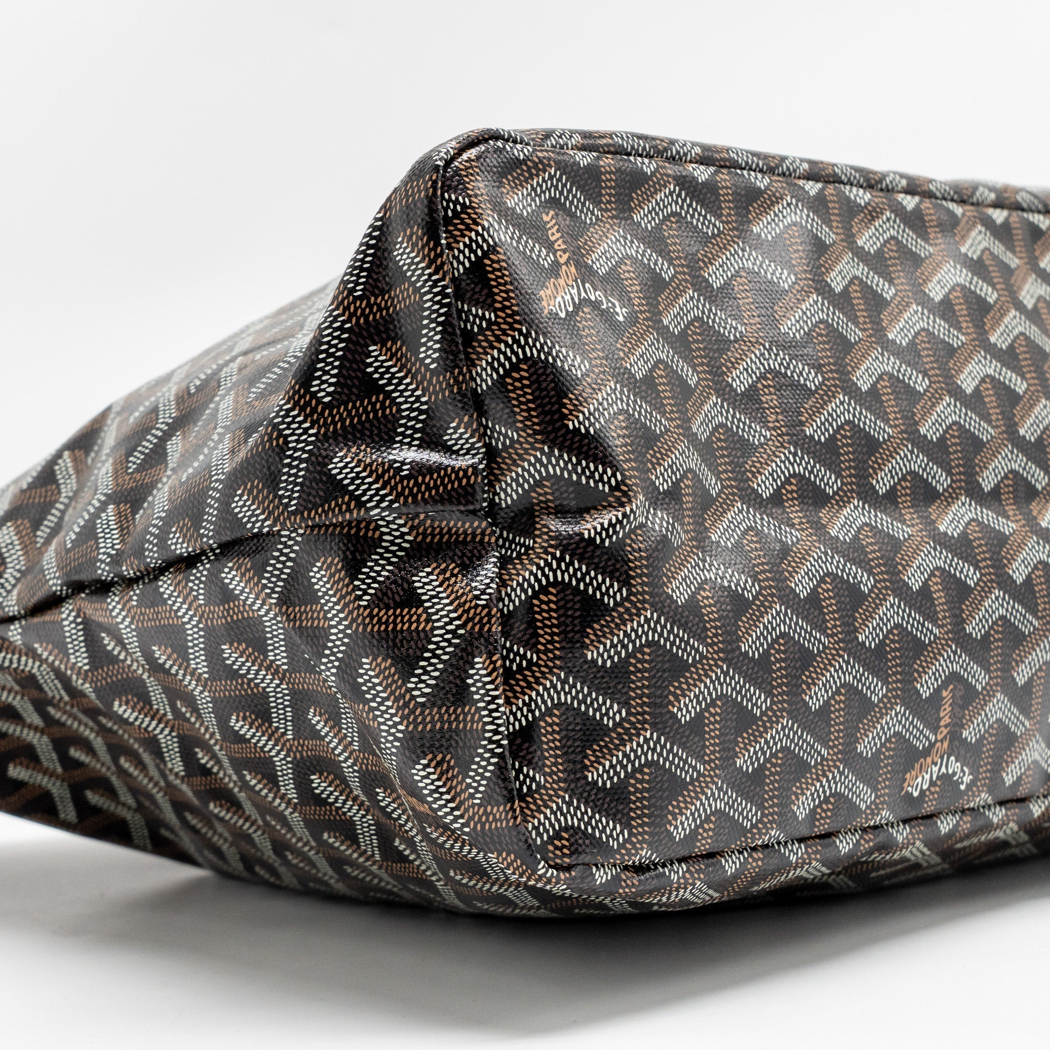 goyard-boheme-hobo-bag-goyardine-canvas-calfskin-brown-shw-1