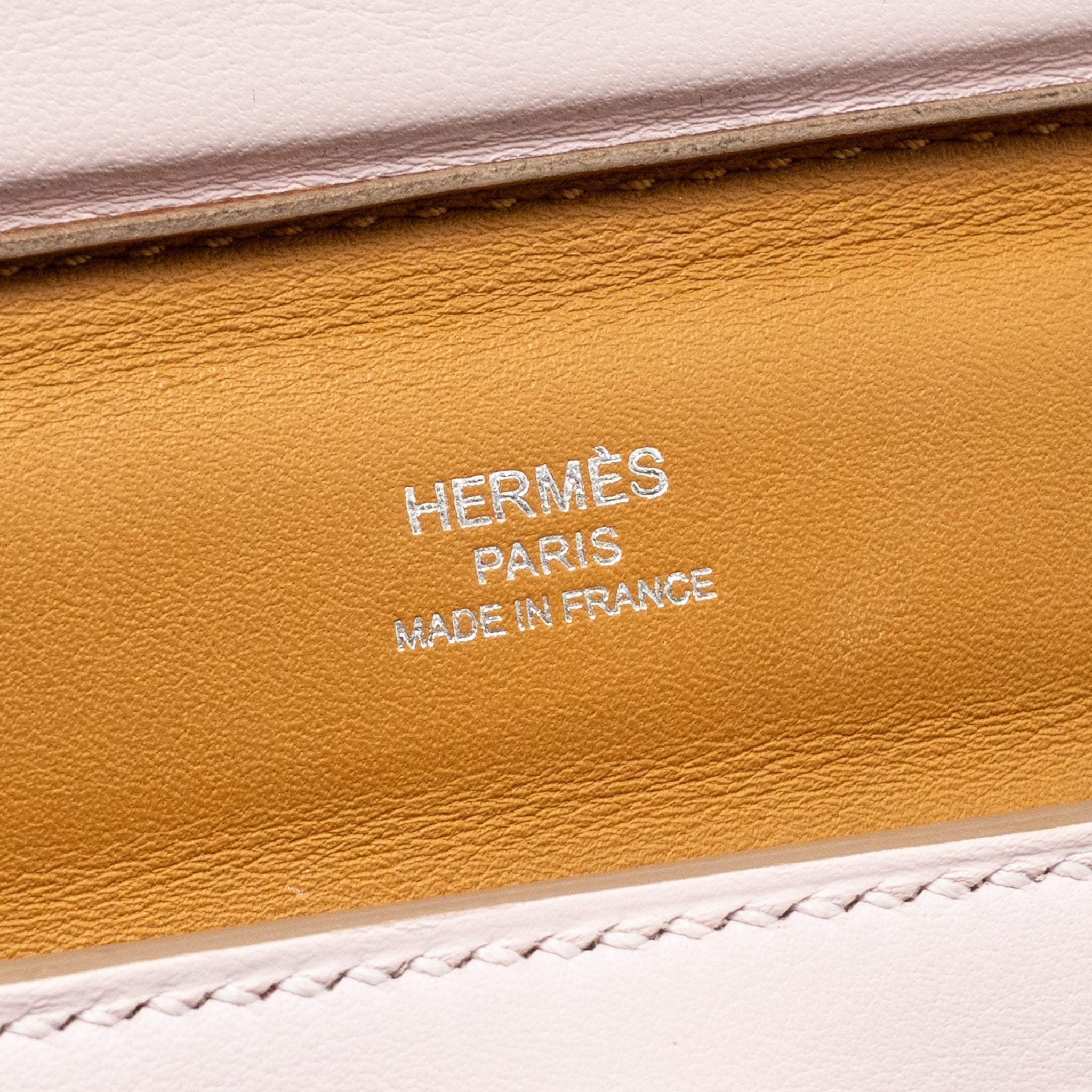 hermes-mini-24-24-2424-21-evercolor-swift-mauve-pale-sesame-shw-stamp-b