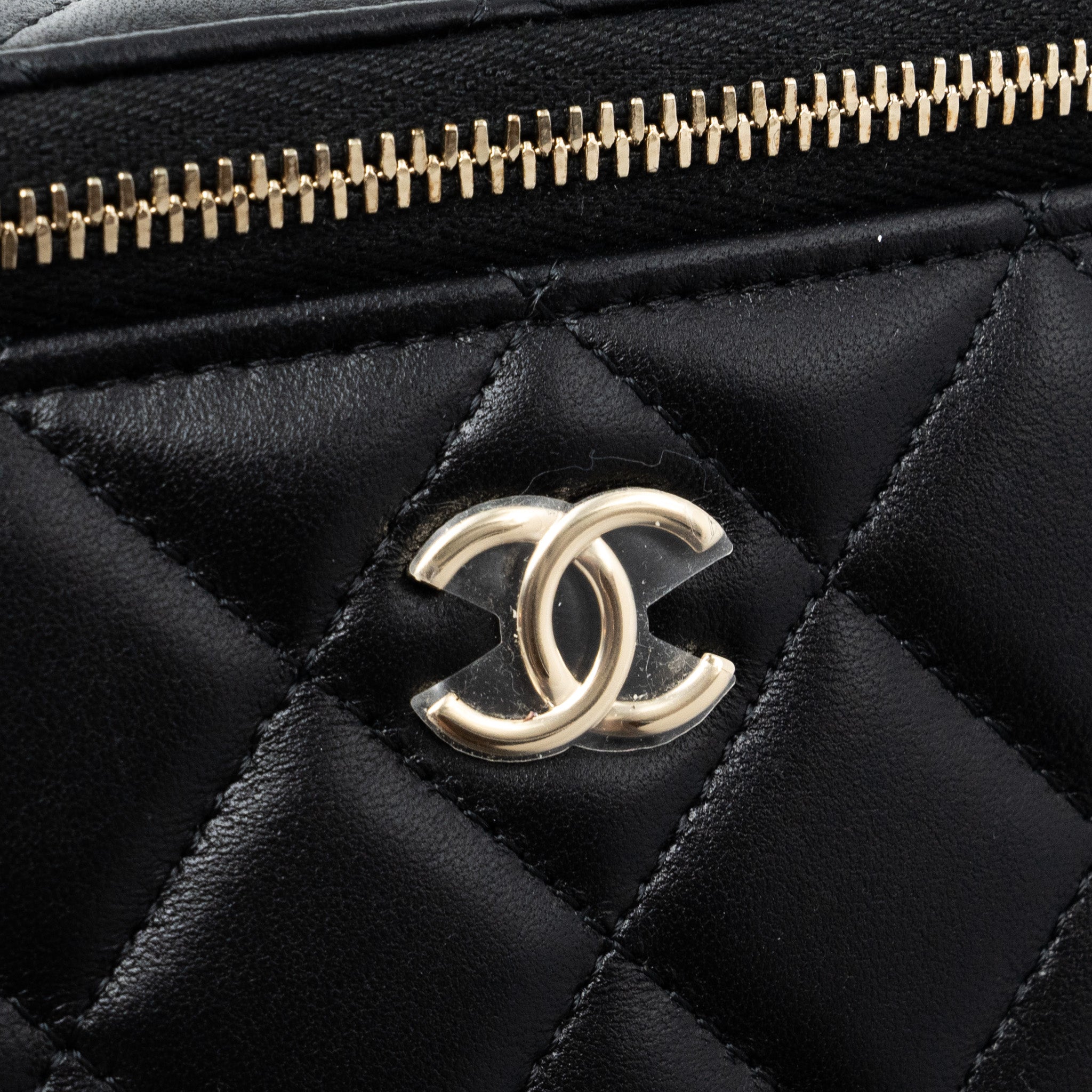 chanel-top-handle-long-vanity-with-chain-lambskin-black-lghwmicrochip