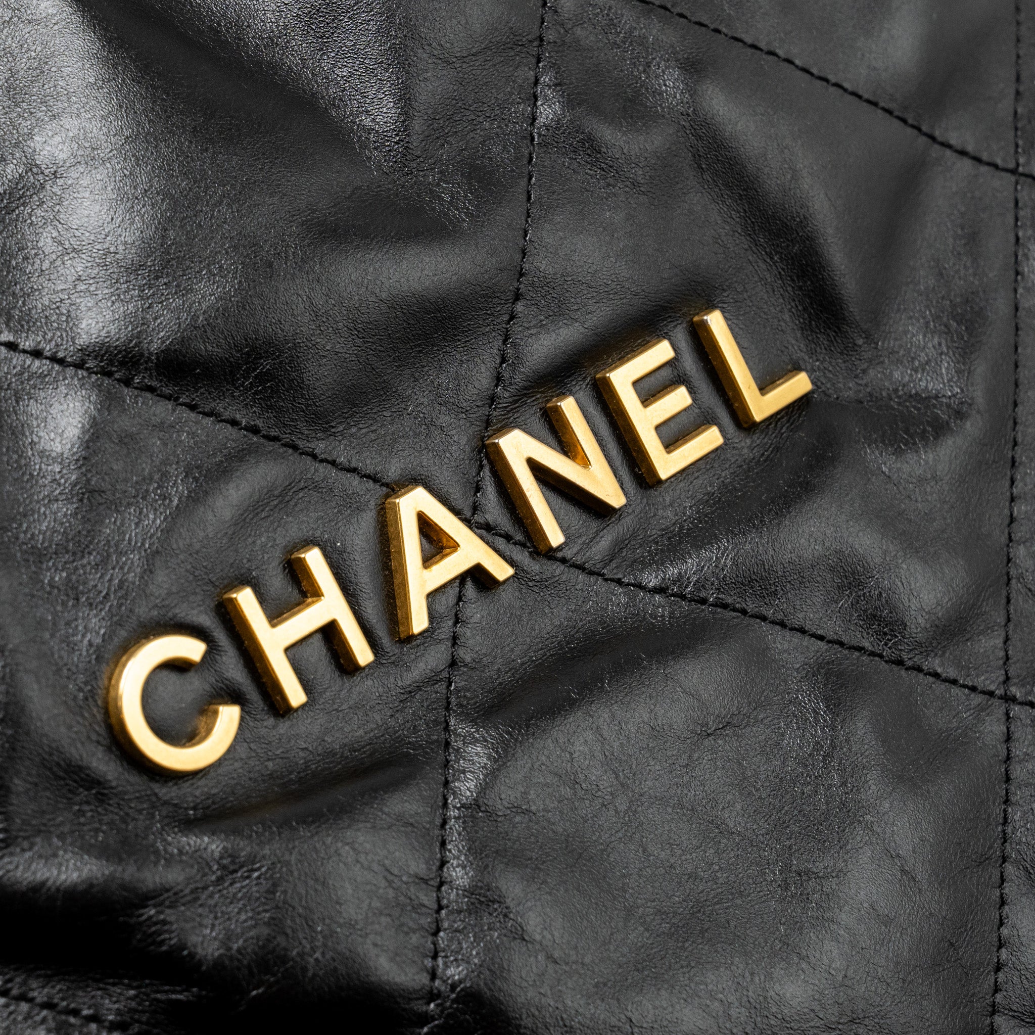 chanel-22-bag-black