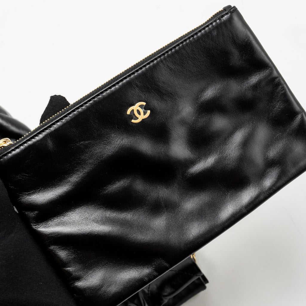 chanel-22-bag-black