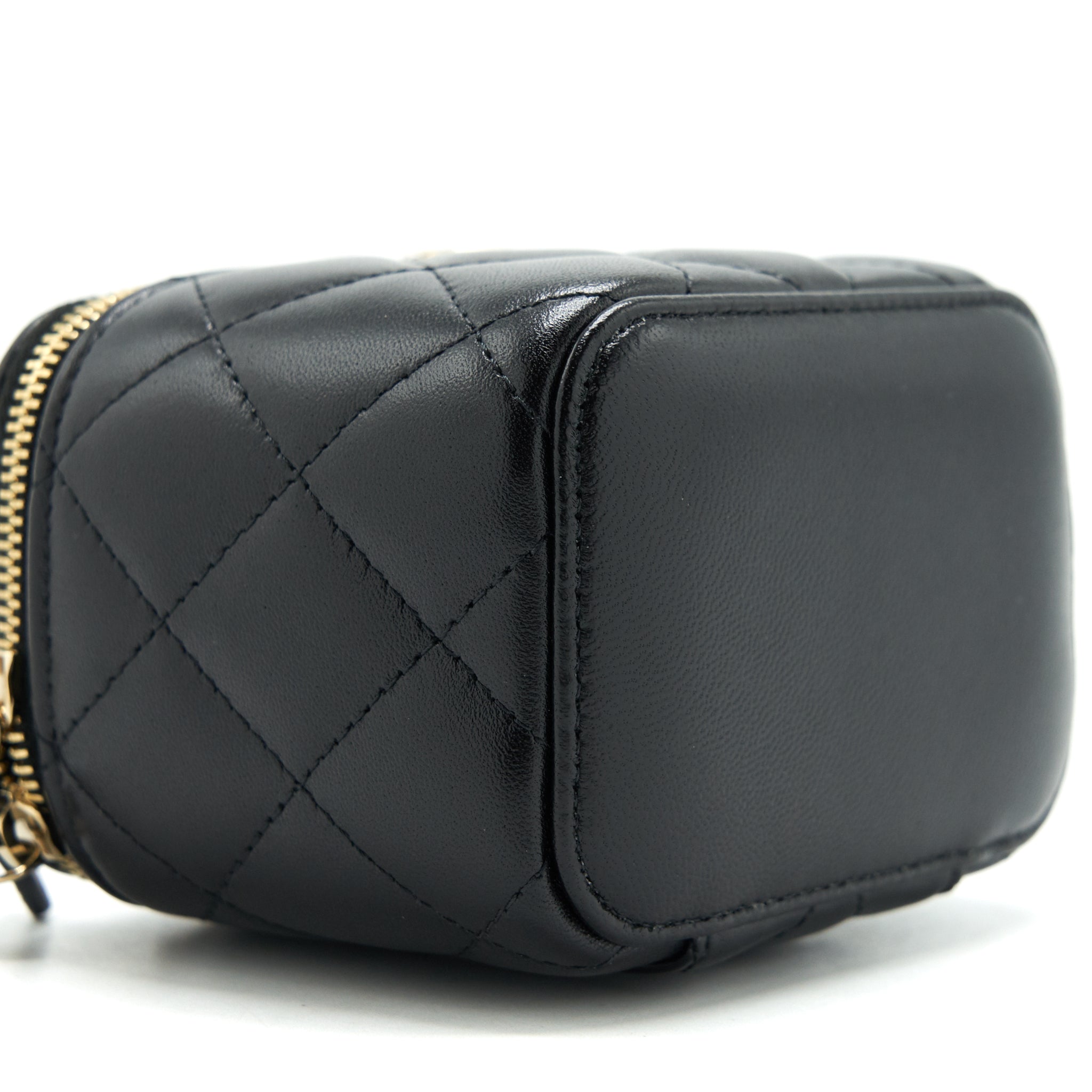 chanel-mini-vanity-with-camellia-chain-lambskin-black-lghw