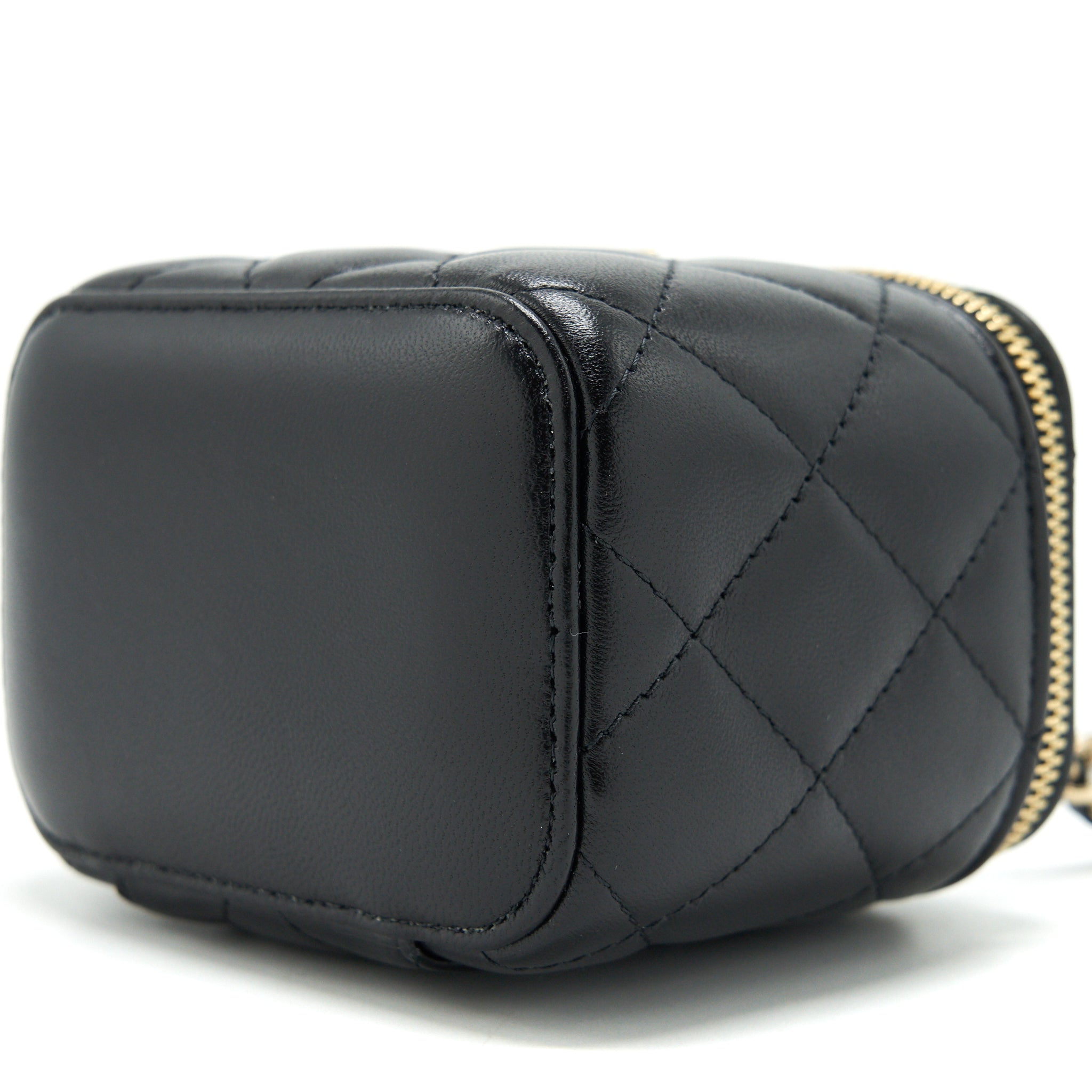 chanel-mini-vanity-with-camellia-chain-lambskin-black-lghw