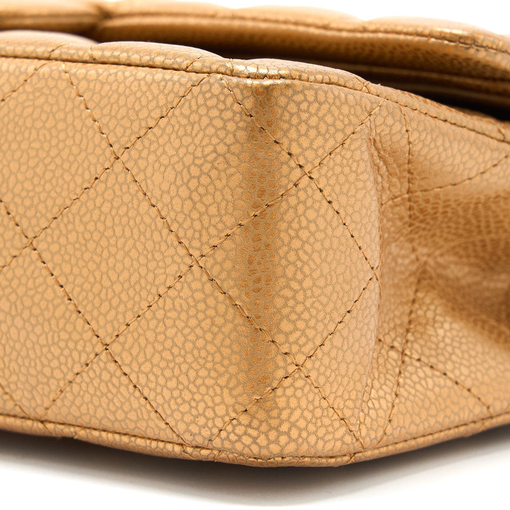 copy-of-chanel-medium-classic-double-flap-bag-caviar-metallic-iridescent-shw