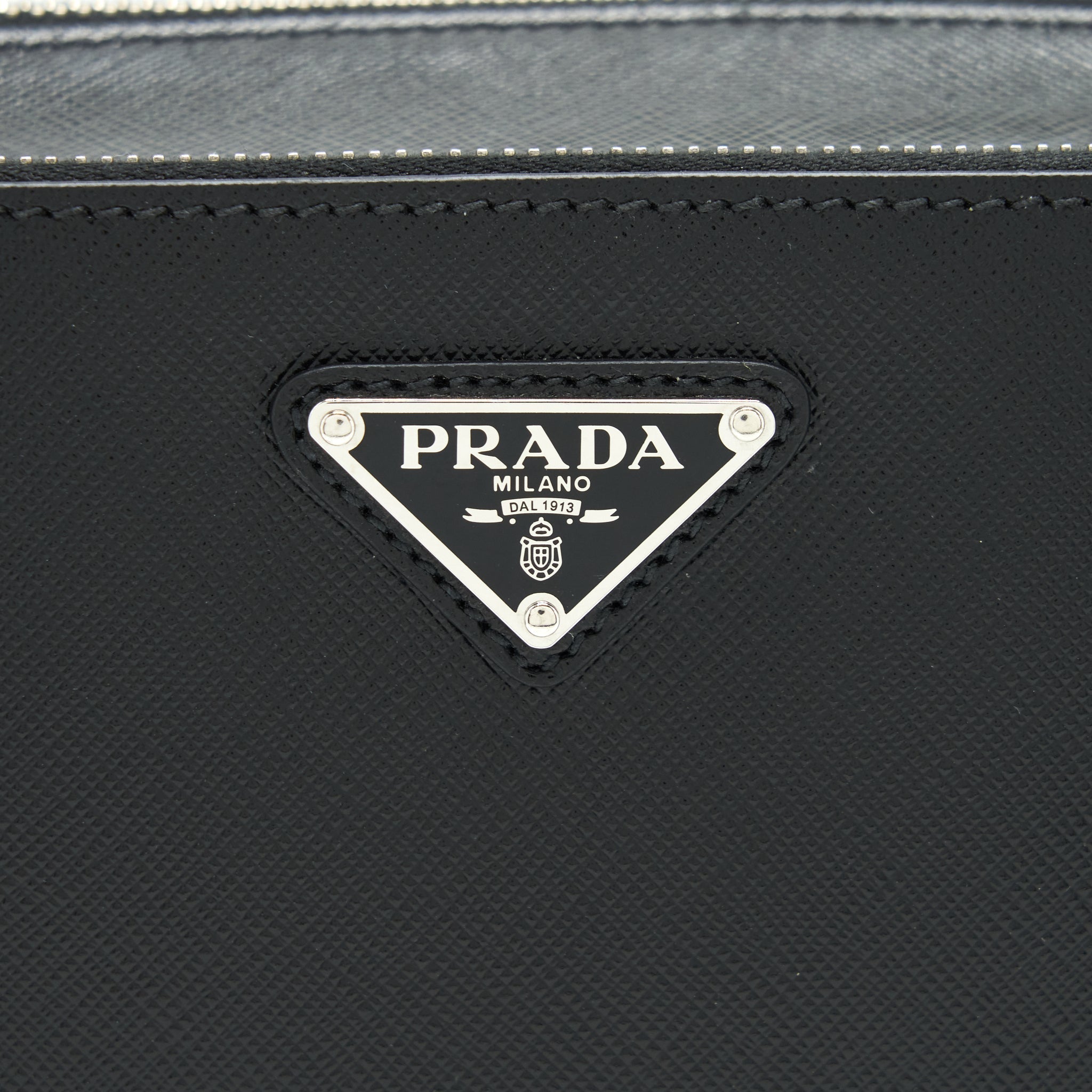 prada-saffiano-black