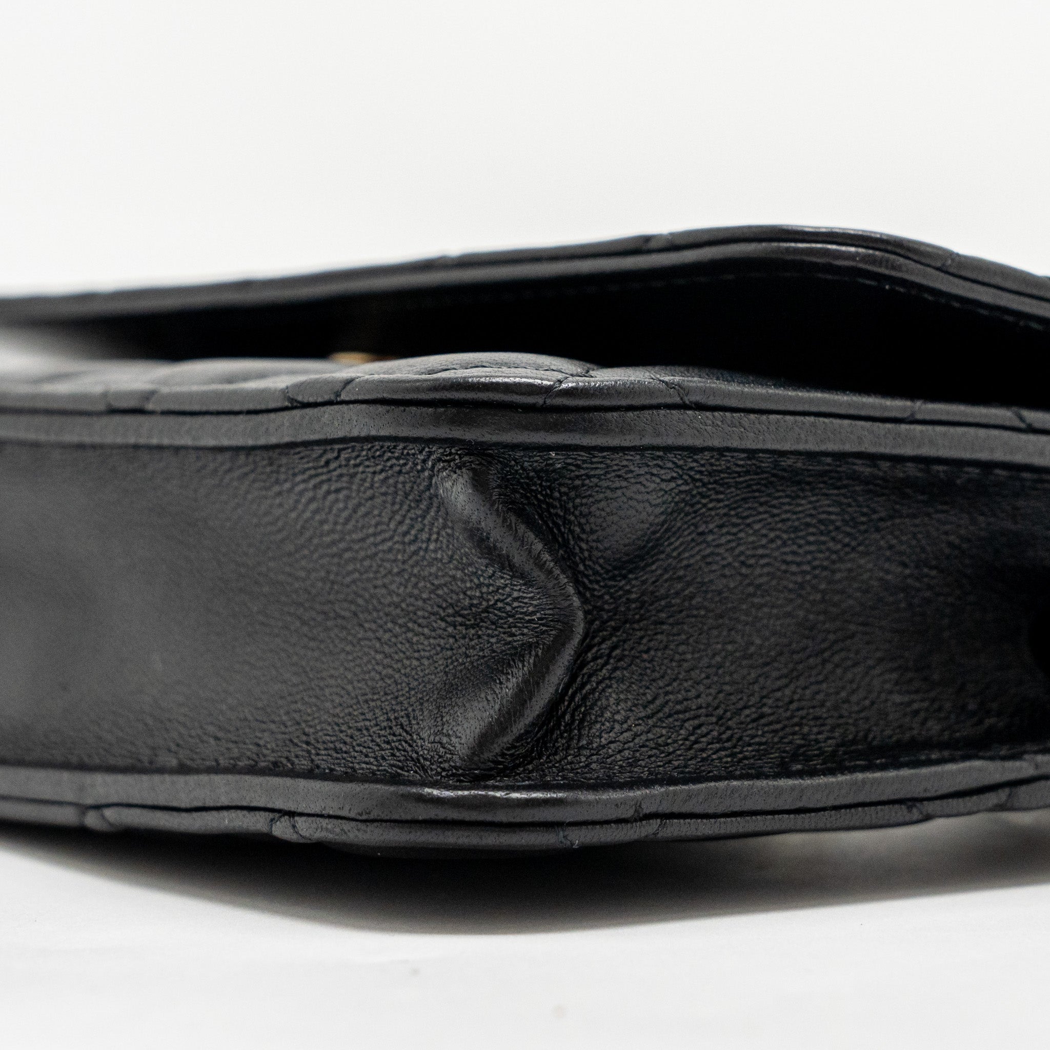chanel-pearl-crush-mini-flap-wallet-with-chain-lambskin-black-ghw-microchip-copy-1