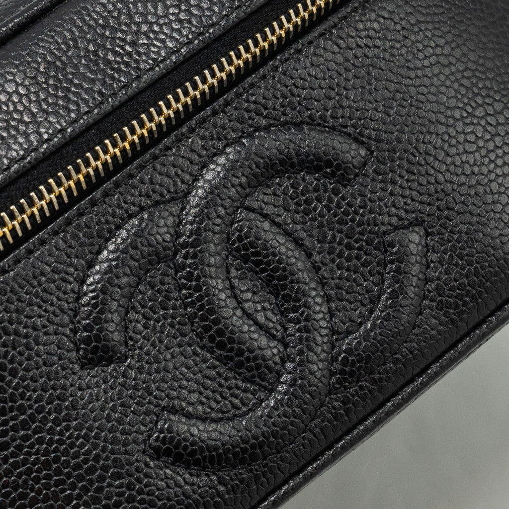 chanel-vintage-vanity-case-caviar-black-ghw-copy