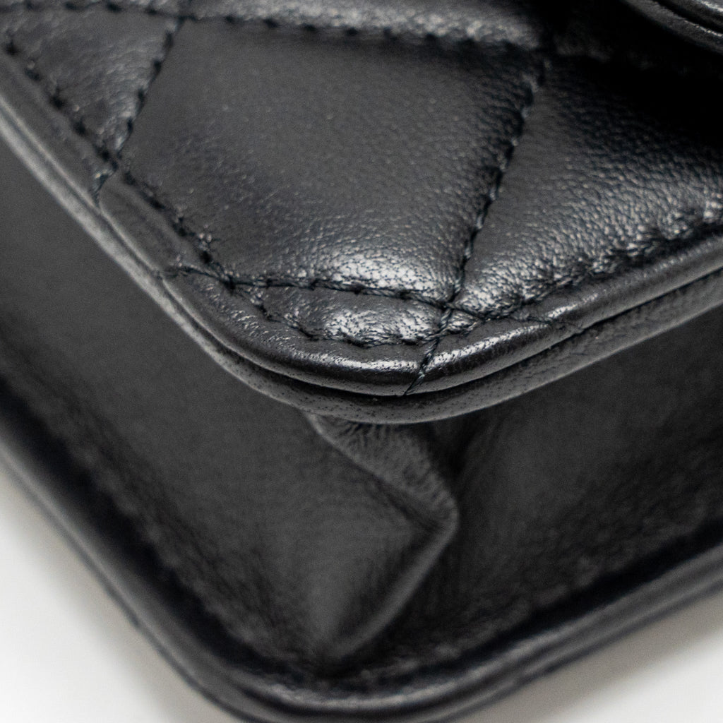chanel-pearl-crush-mini-flap-wallet-with-chain-lambskin-black-ghw-microchip-copy-1