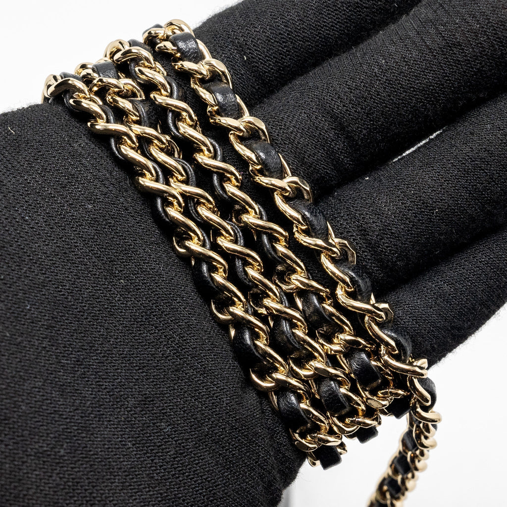 chanel-top-handle-mini-rectangular-flap-bag-lambskin-black-lghwmicrochip-2