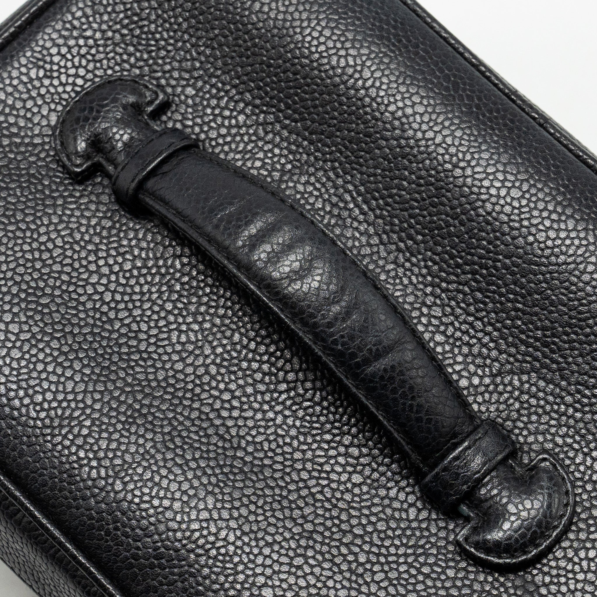 chanel-vintage-vanity-case-caviar-black-ghw-copy