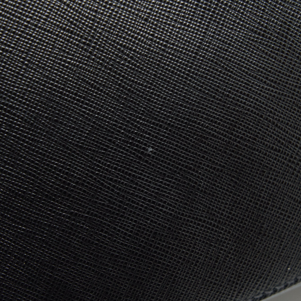 prada-saffiano-black