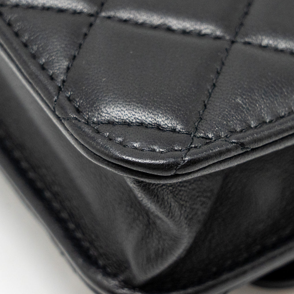 chanel-pearl-crush-mini-flap-wallet-with-chain-lambskin-black-ghw-microchip-copy-1