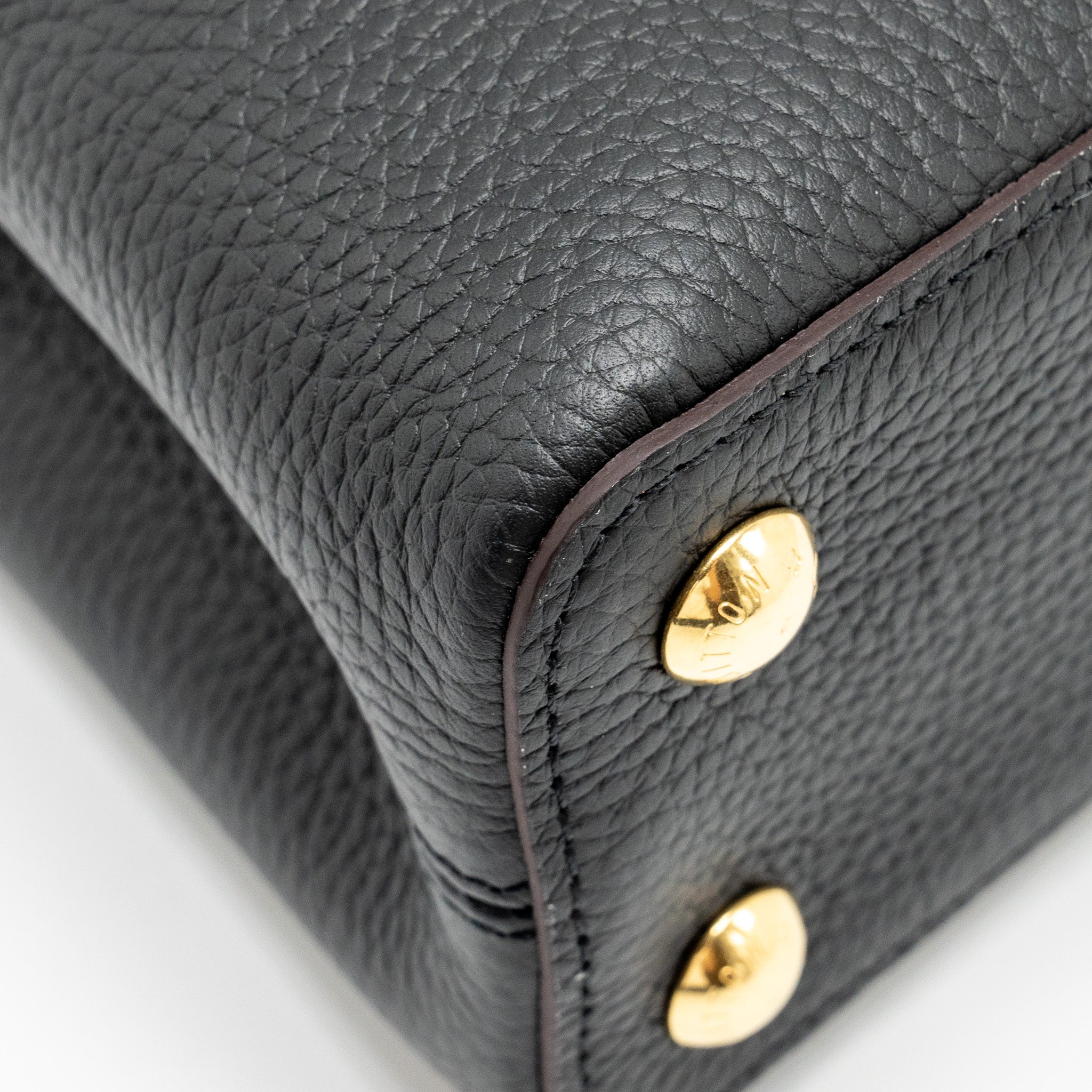 louis-vuitton-capucines-bb-calfskin-black-ghw