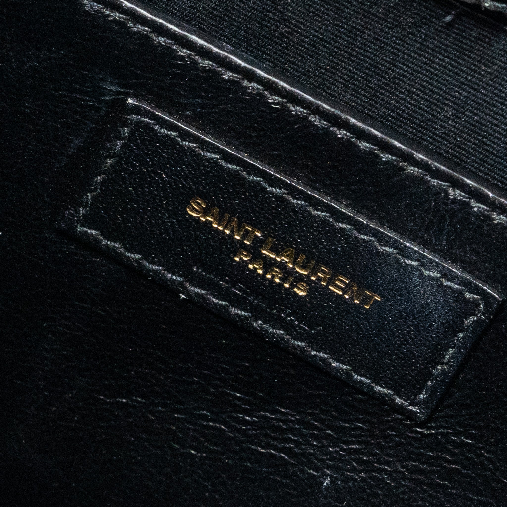 saint-laurent-manhattan-shoulder-bag-croco-embossed-calfskin-leather-black-ghw