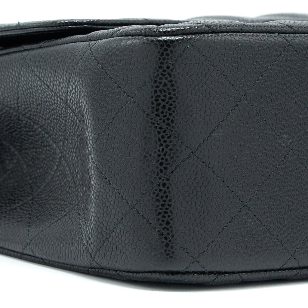 copy-of-chanel-jumbo-classic-double-flap-bag-caviar-black-ghw