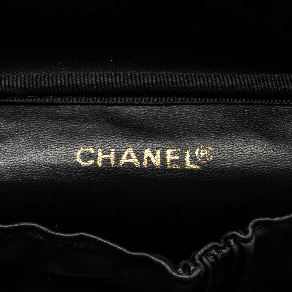chanel-vintage-vanity-case-caviar-black-ghw-copy