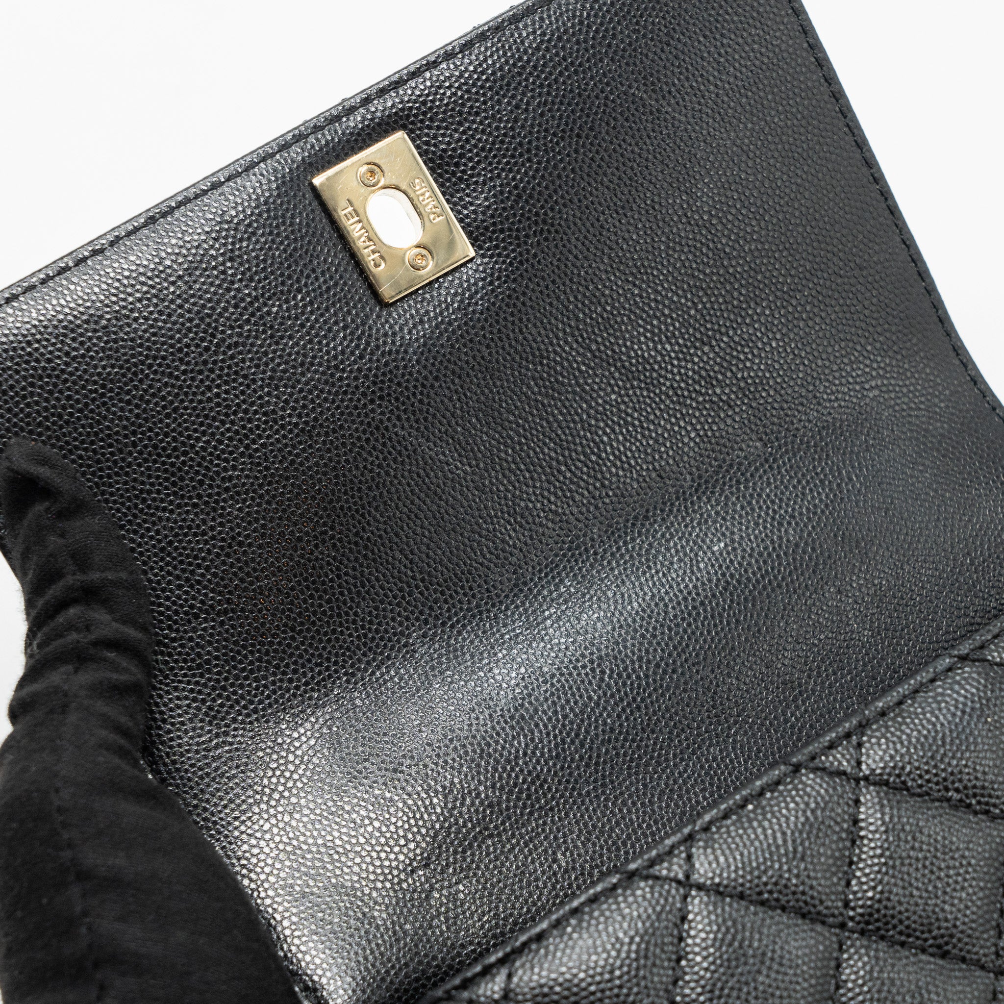 chanel-coco-handle-extra-mini-with-lizard-handle-caviar-black-lghwmicrochip