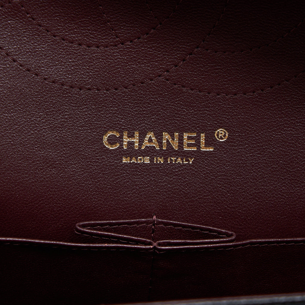 copy-of-chanel-jumbo-classic-double-flap-bag-caviar-black-ghw