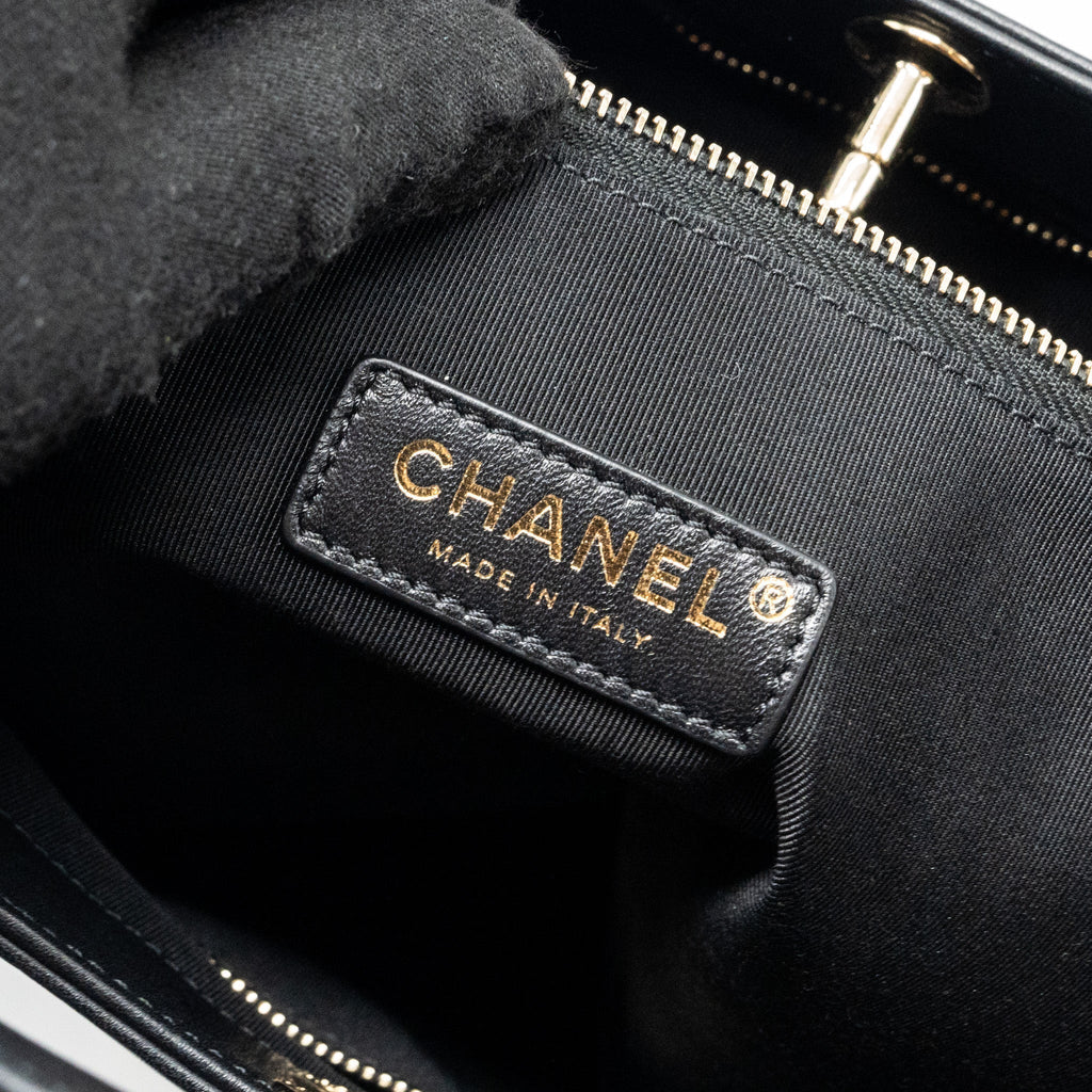 chanel-medium-31-bag-calfskin-black-lghw