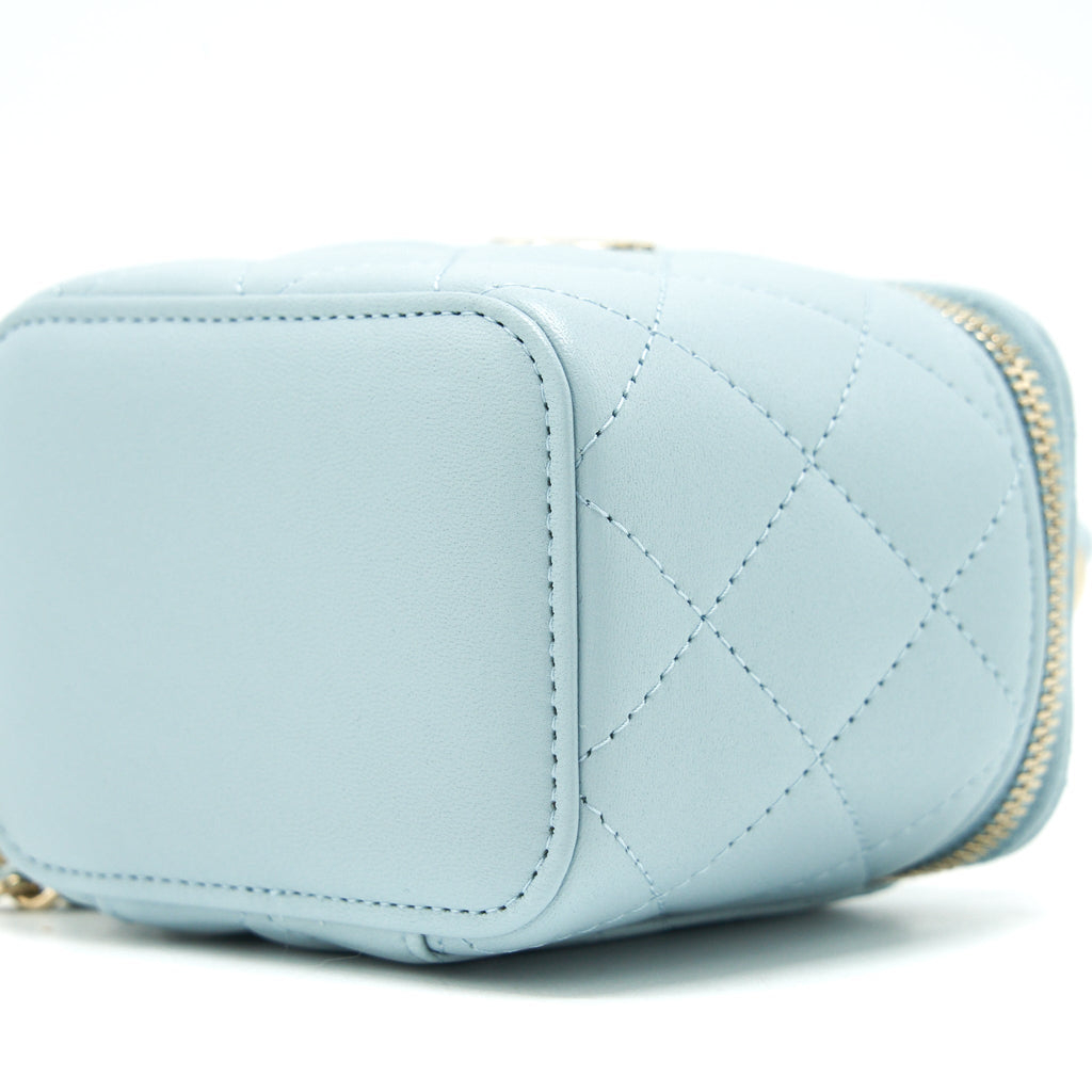 chanel-blue-vanity