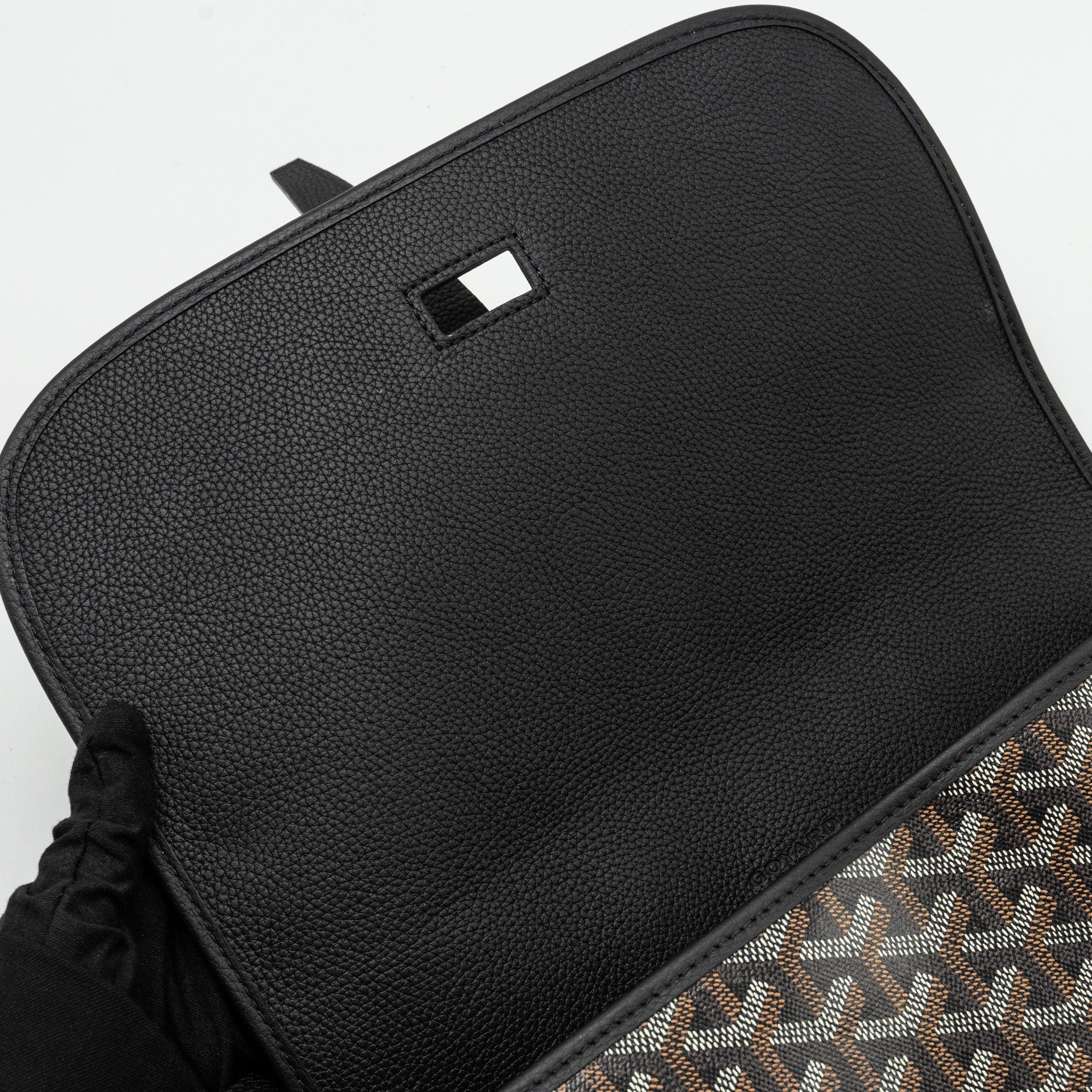 goyard-belvedere-mm-messenger-bag-goyardine-canvas-calfskin-black-shw