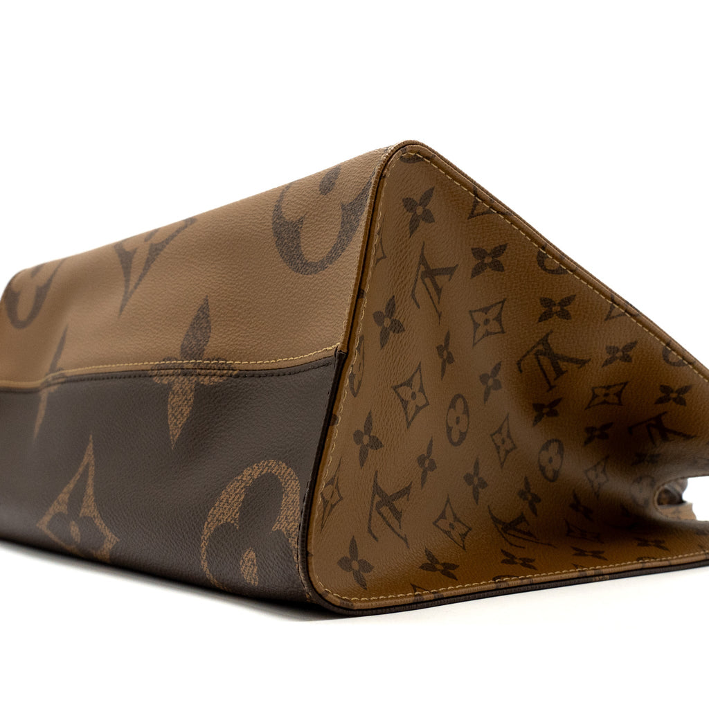 louis-vuitton-onthego-mm-monogram-canvas-ghw