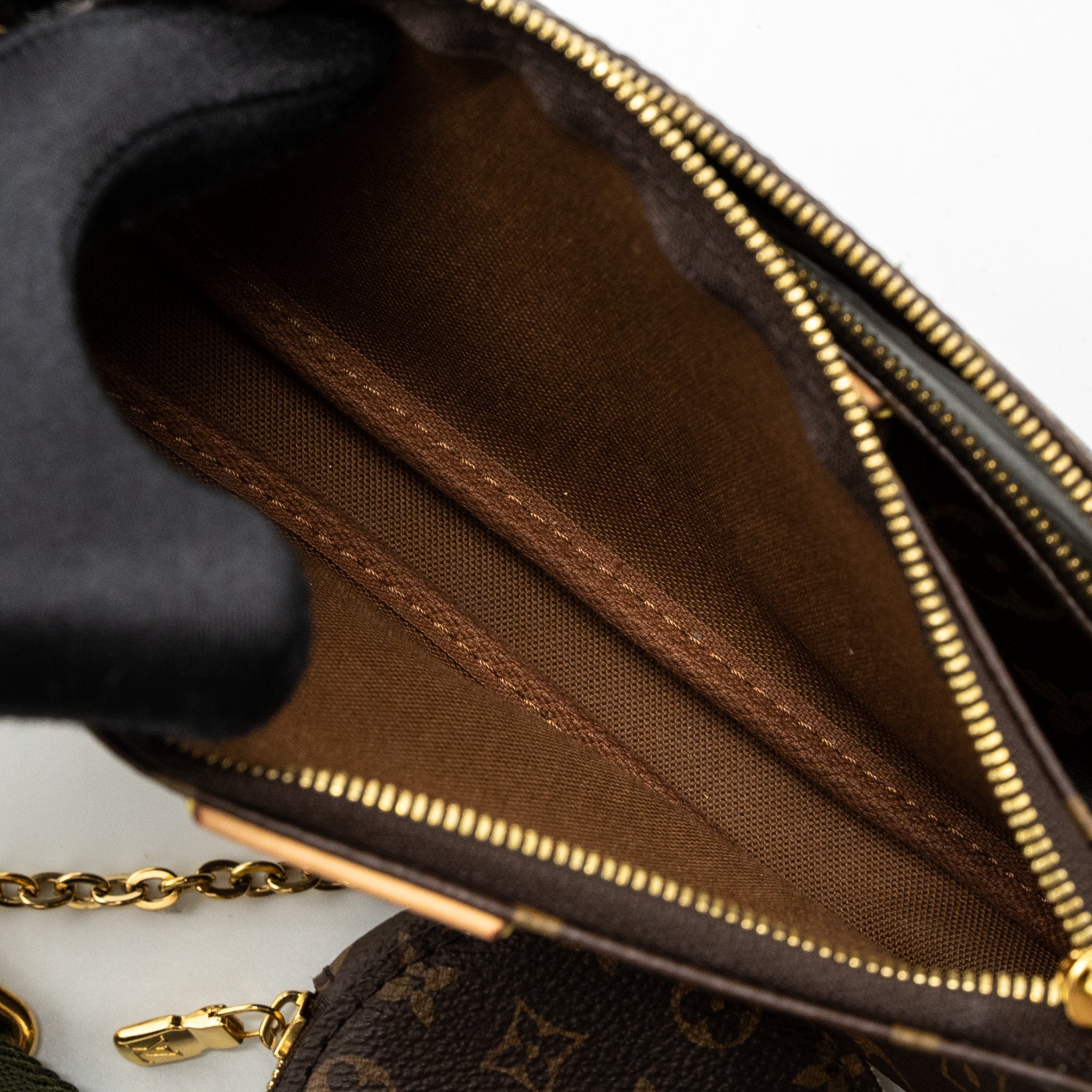 louis-vuitton-multi-pochette-accessories-monogram-canvas-khaki-strap-ghw