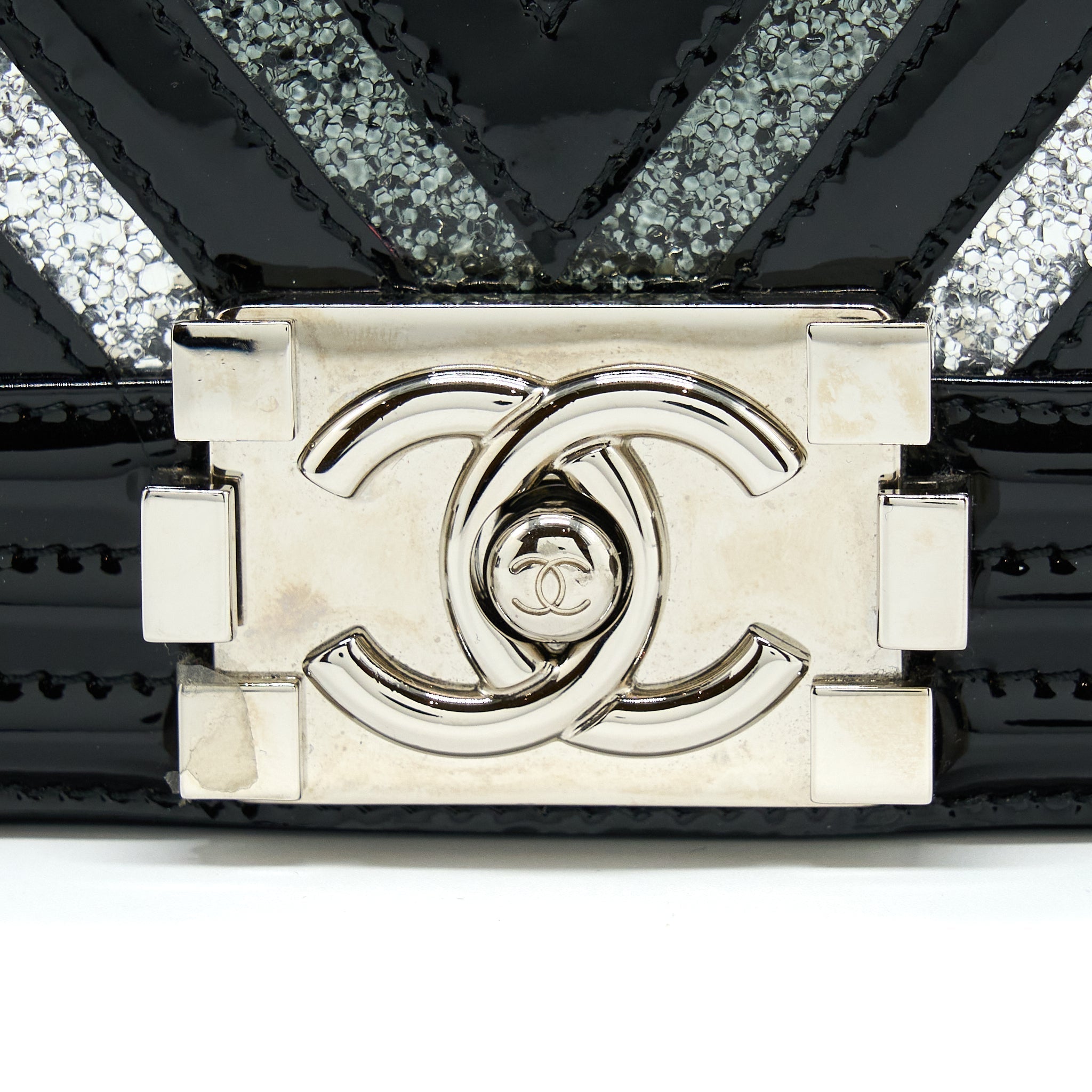 chanel-medium-boy-bag-chevron-limited-patent-black-shw