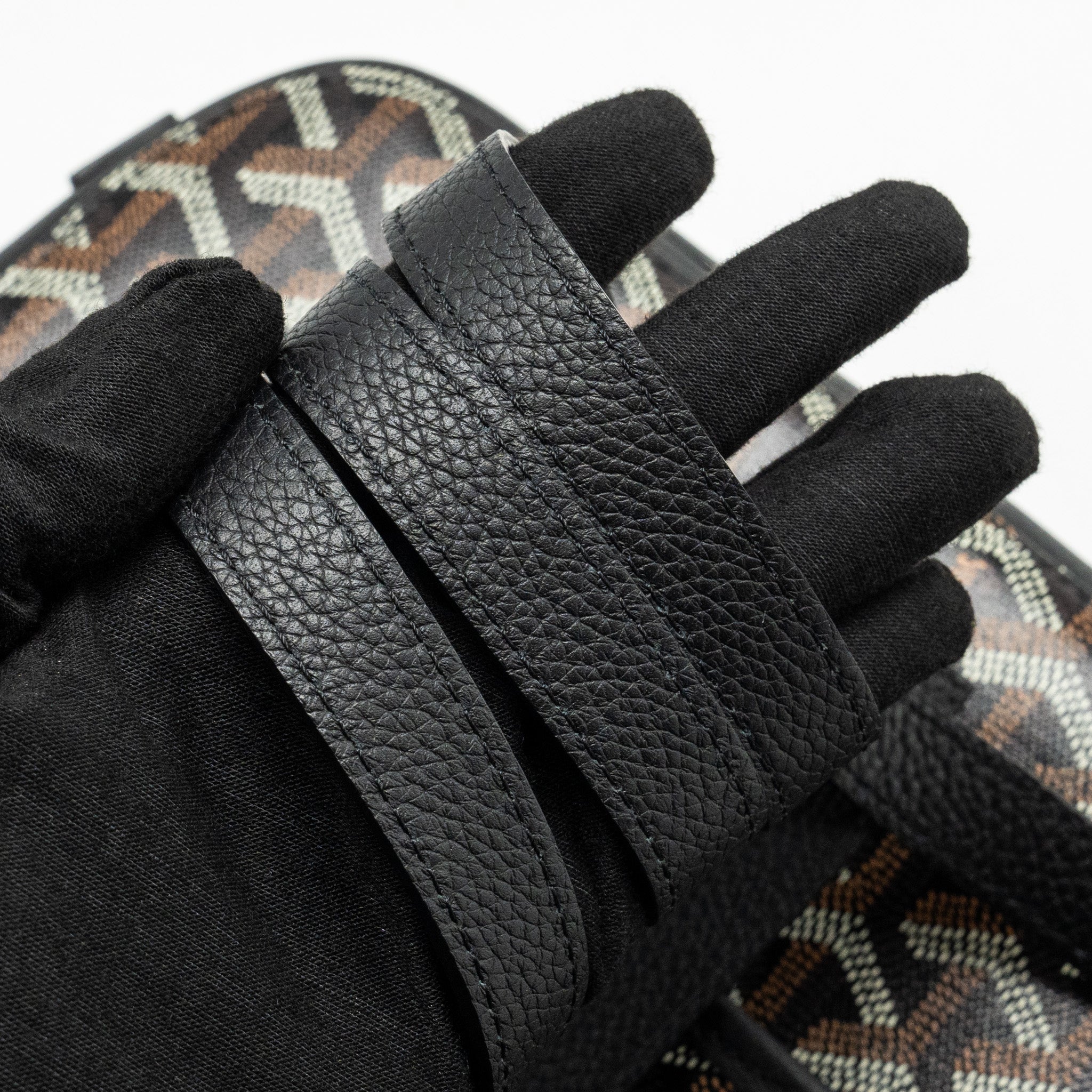 goyard-belvedere-mm-messenger-bag-goyardine-canvas-calfskin-black-shw
