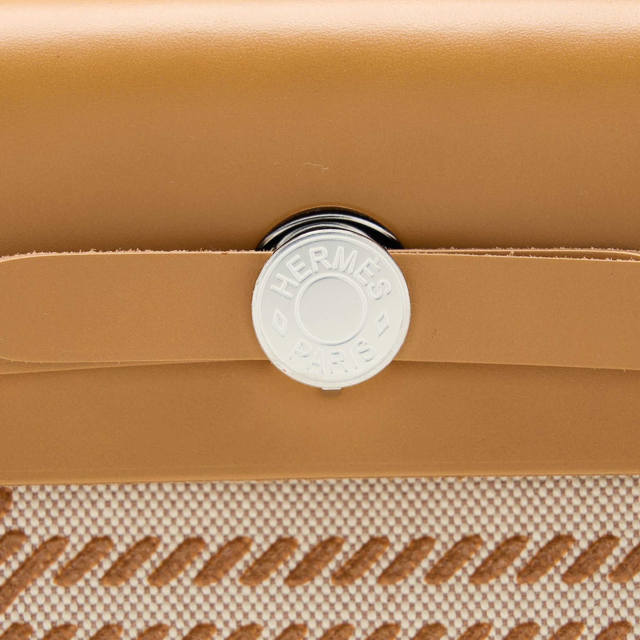 hermes-herbag-zip-31-toile-en-relief-canvas-leather-brides-sable-ecru-beige-nat-sable-shw-stamp-z