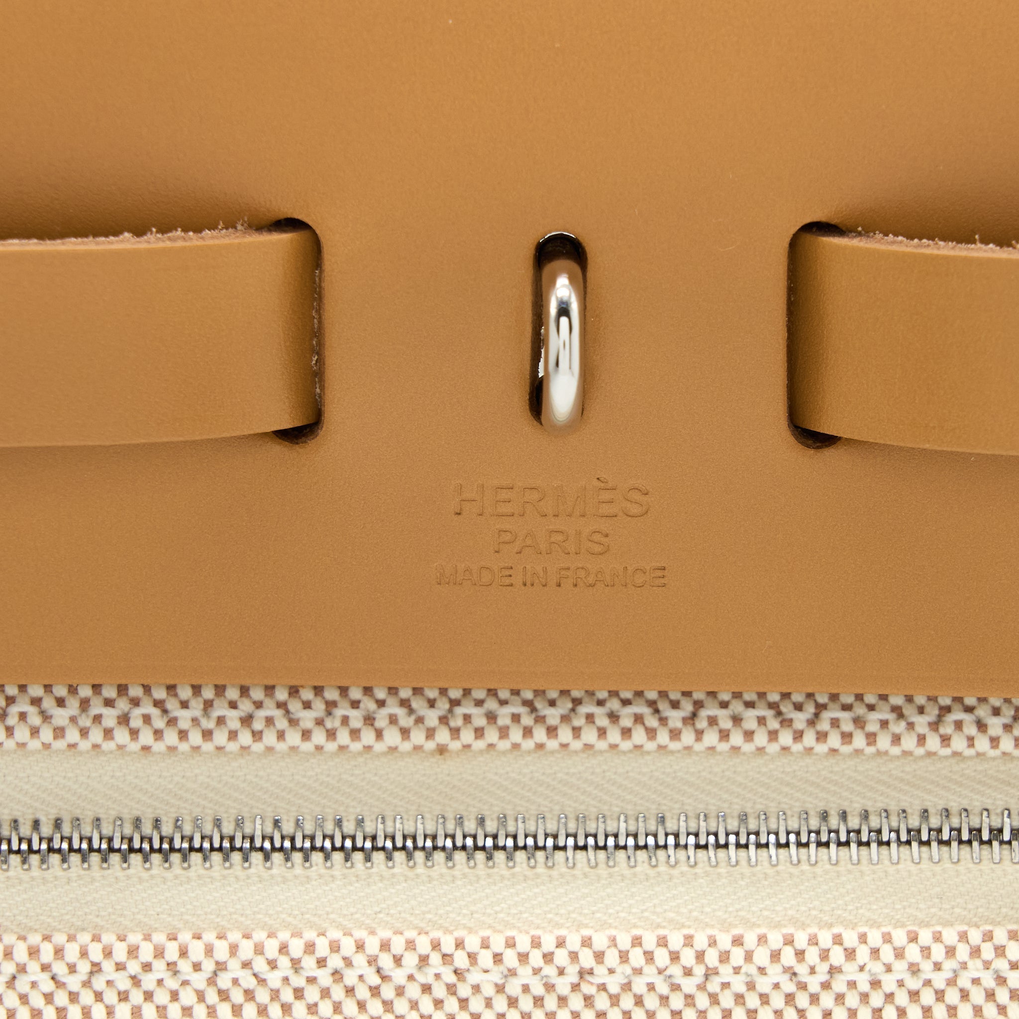 hermes-herbag-zip-31-toile-en-relief-canvas-leather-brides-sable-ecru-beige-nat-sable-shw-stamp-z