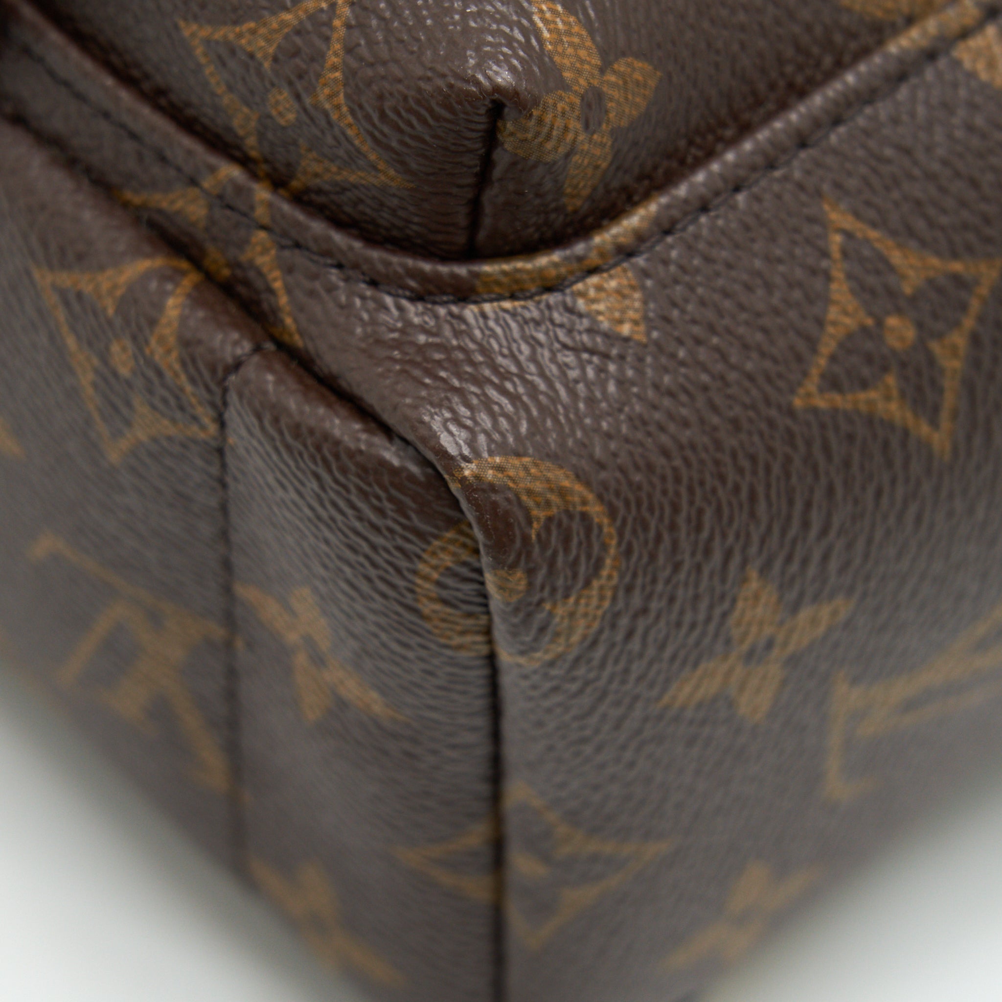 louis-vuitton-mini-palm-springs-bag-monogram-canvas